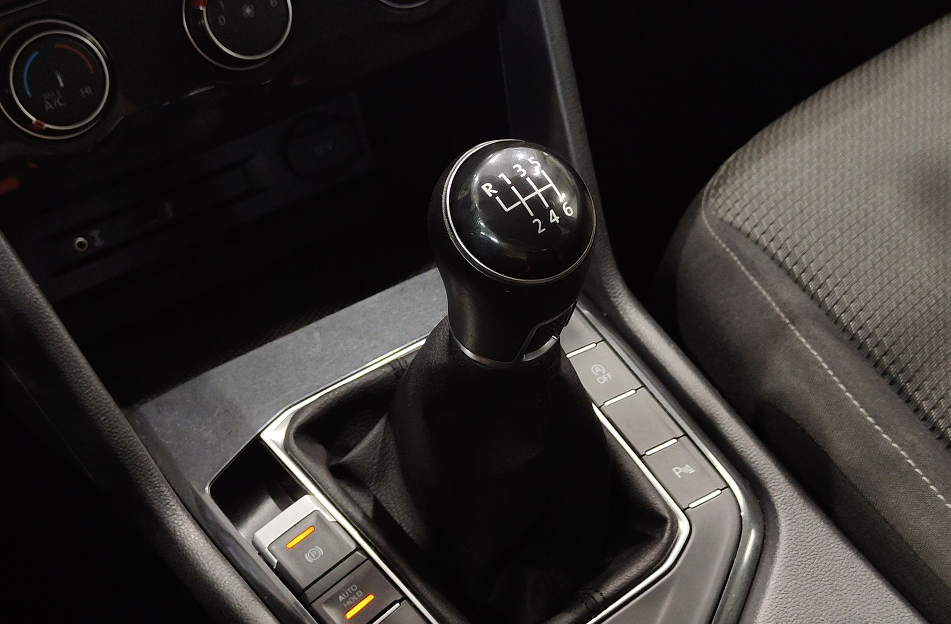 Volkswagen Tiguan Edition 2.0 TDI - foto 5