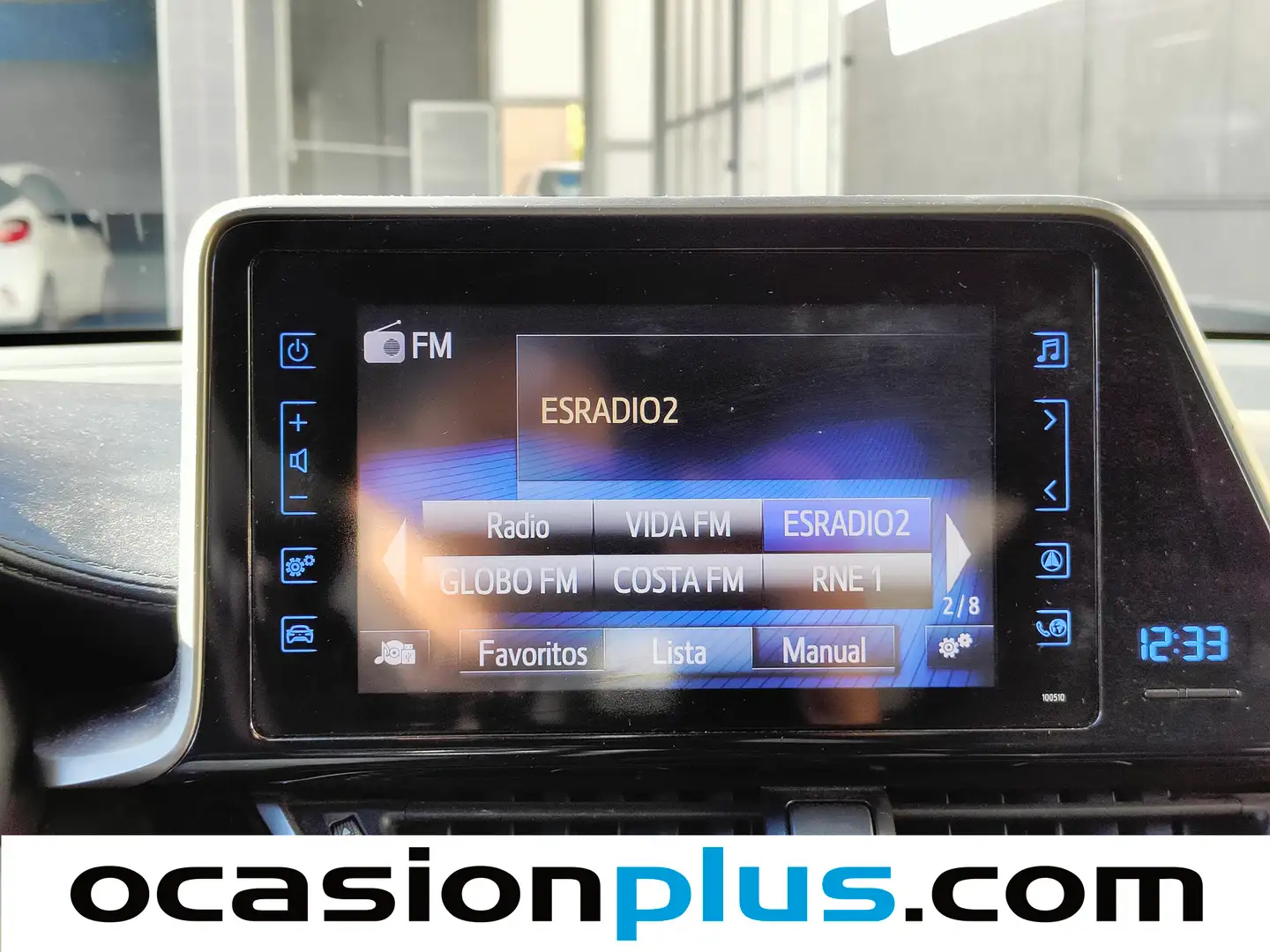 Foto Toyota C-HR Toyota C-HR 1.8 125H Advance (122 CV)