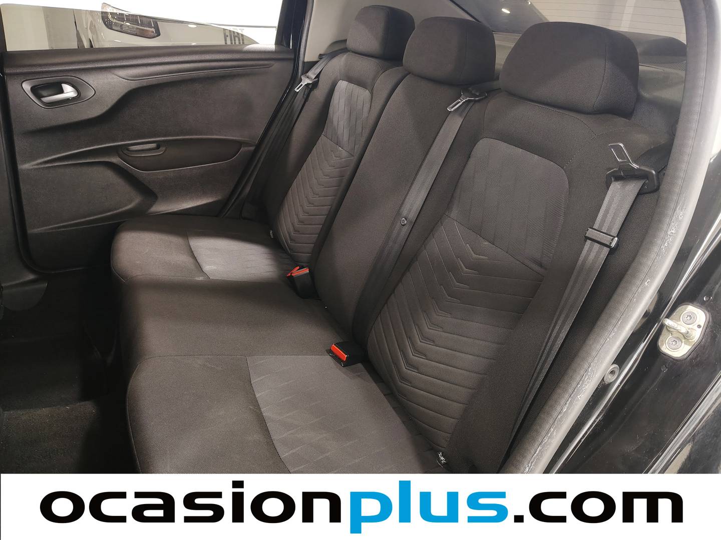 Foto asientos traseros Citroën C-Elysée Citroën C-Elysee BlueHDi 100 Shine (100 CV)