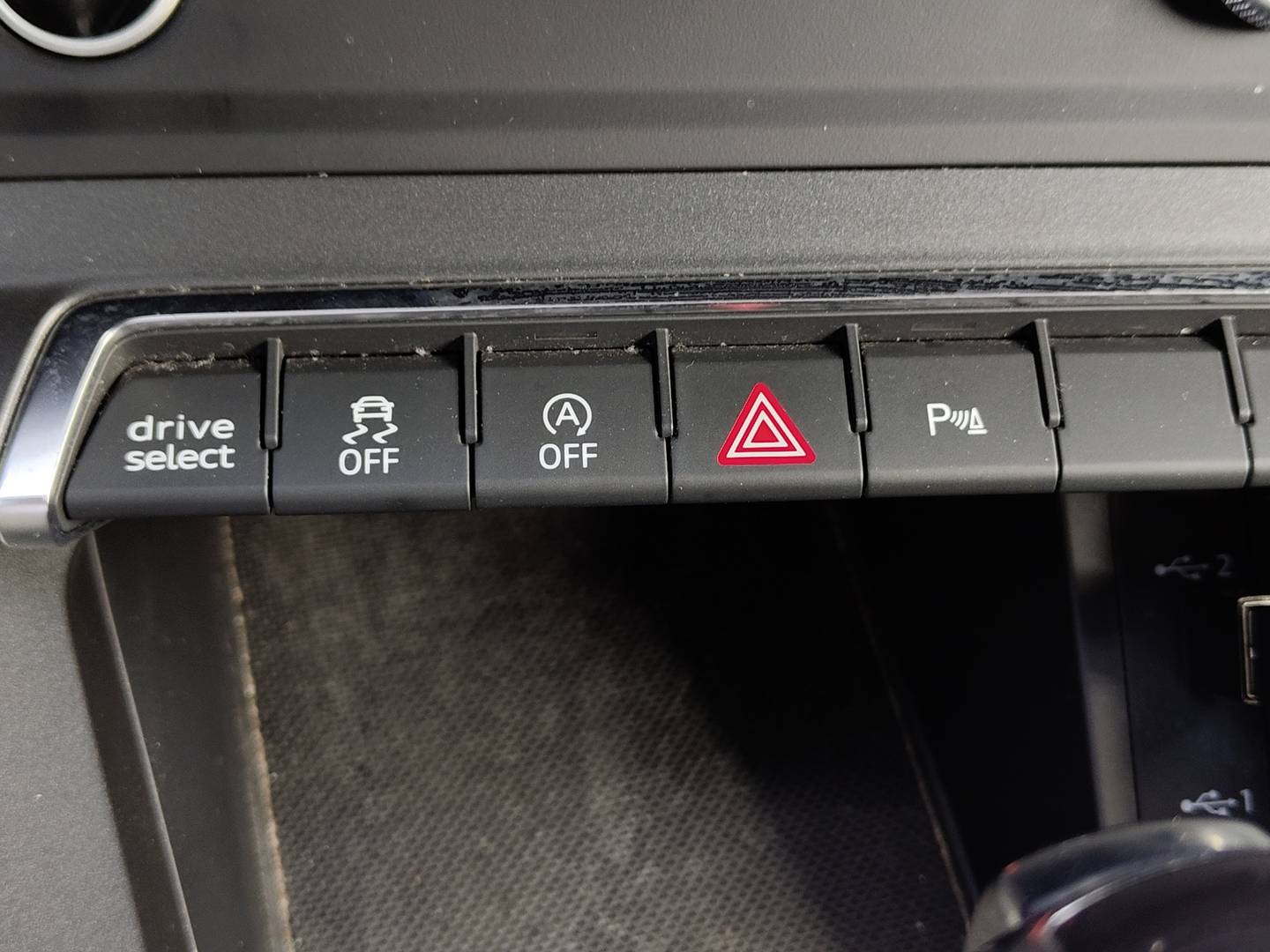 Acabados Audi Q3 Sportback Audi Q3 Sportback Black line 35 TDI (150 CV) S tronic