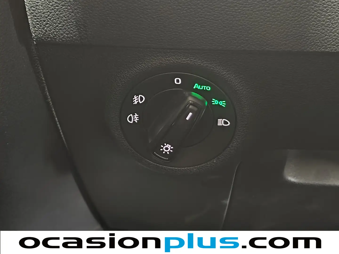 Foto Skoda Karoq Skoda Karoq 1.5 TSI Sportline  (150 CV)