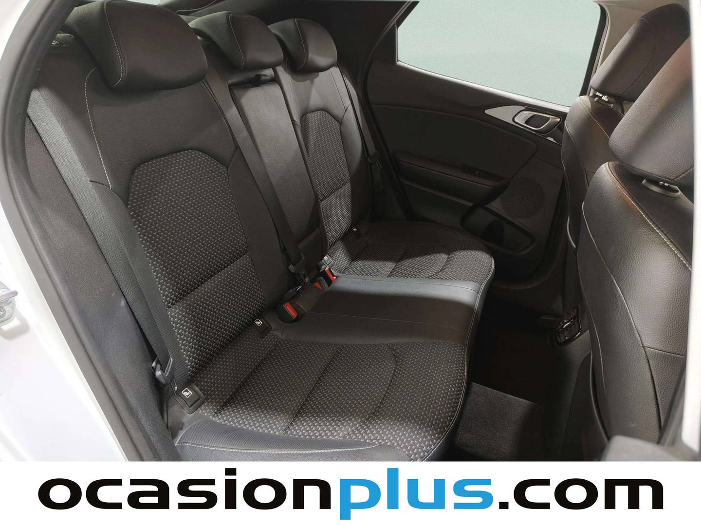 Foto KIA XCeed Kia XCeed 1.5 MHEV iMT Tech (160 CV)