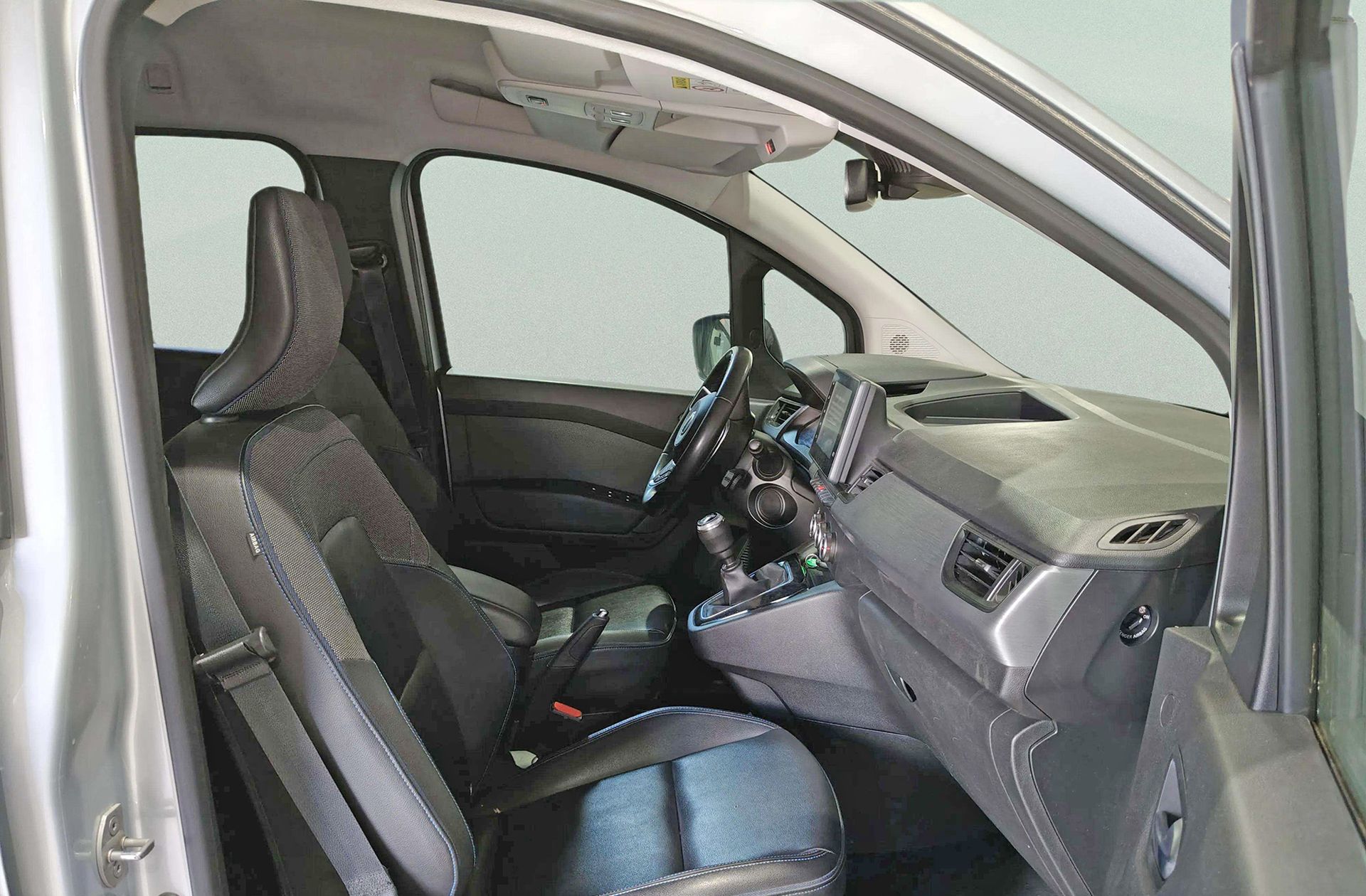 Nissan Townstar 1.3G L1 Tekna - foto 21