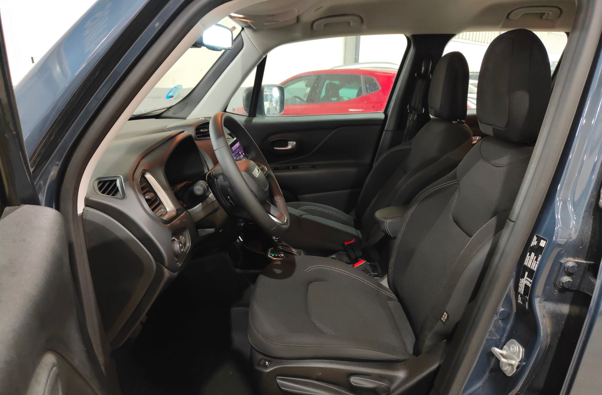 Jeep Renegade eHybrid 1.5 Limited ATX - foto 11