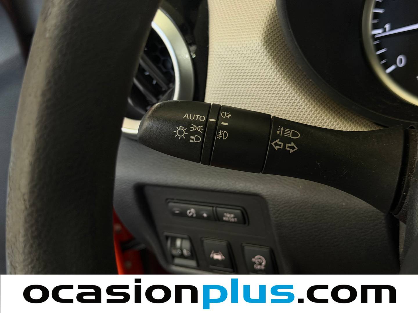 Equipamiento del Nissan Micra Nissan Micra IG-T Visia+ (100 CV)