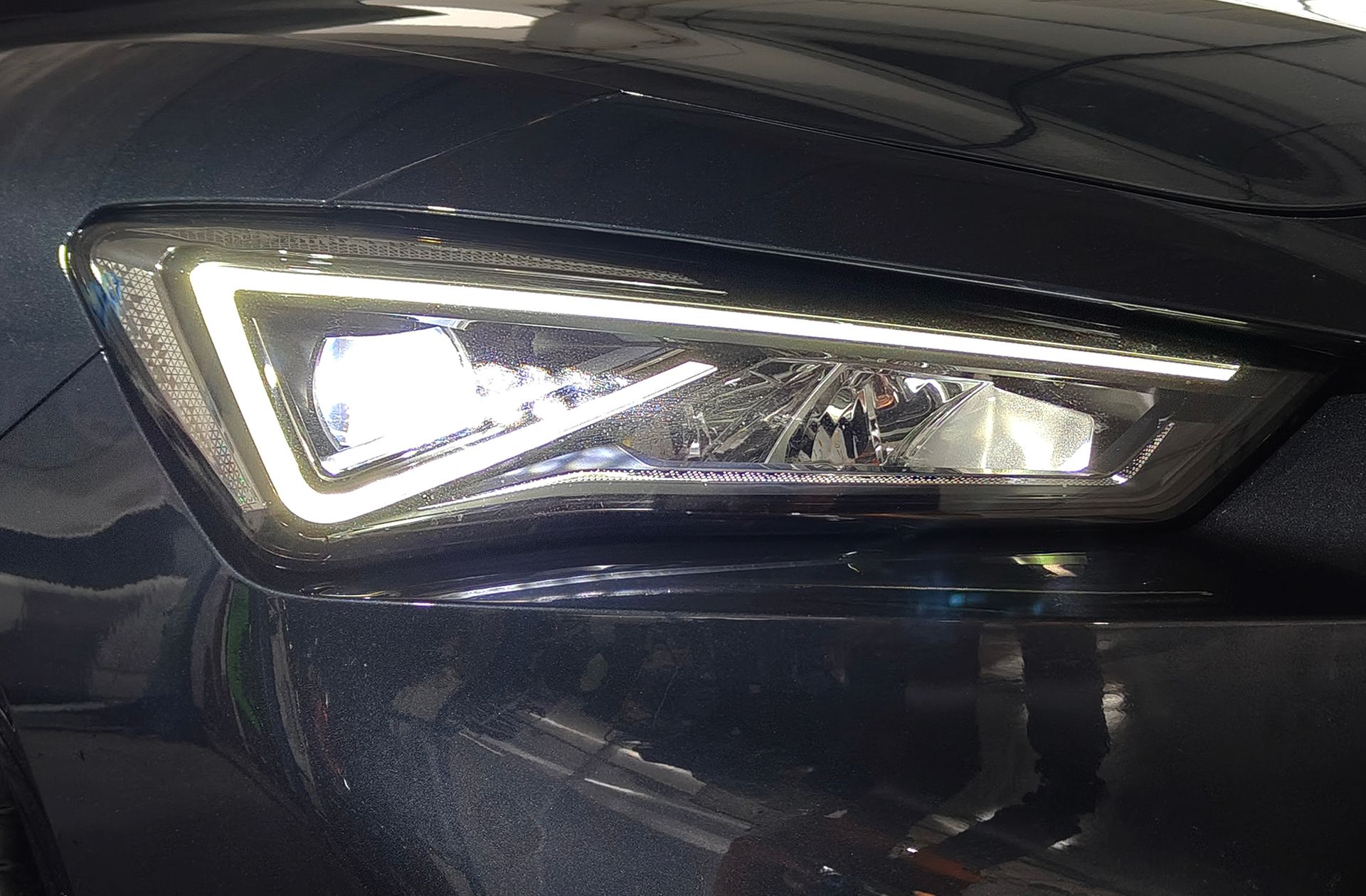 SEAT León 1.5 eTSI FR Launch Pack L DSG - foto 17