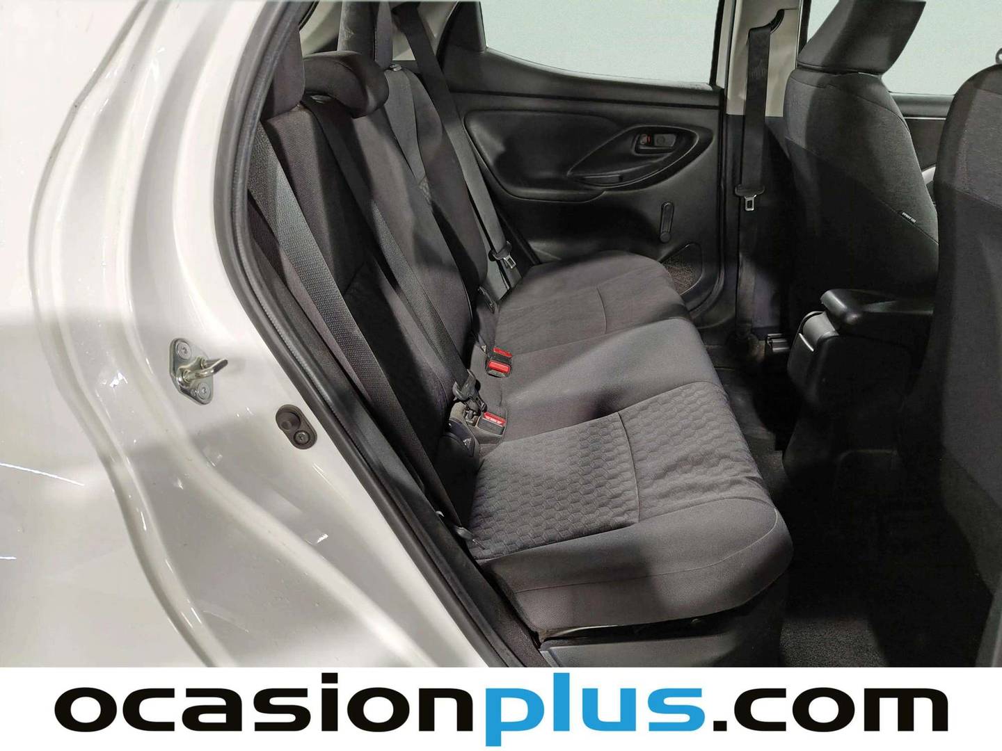 Foto Toyota Yaris Toyota Yaris 120H Business Plus (116 CV)