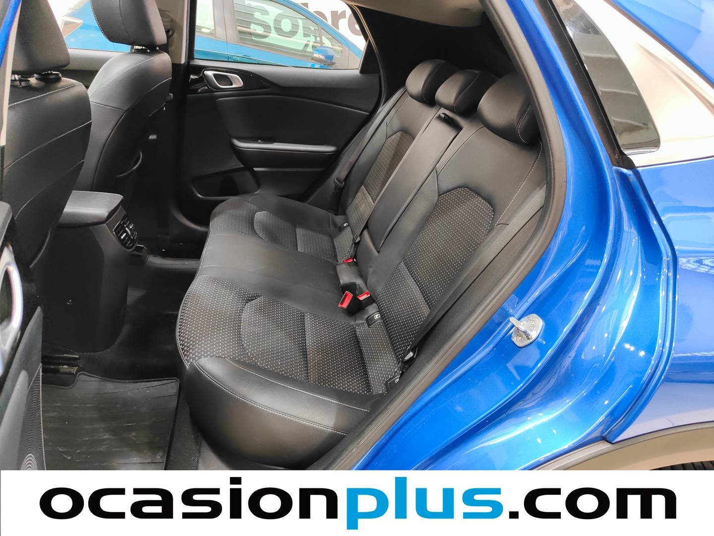 Foto asientos traseros KIA XCeed KIA XCeed 1.6 MHEV Emotion DCT (136 CV)