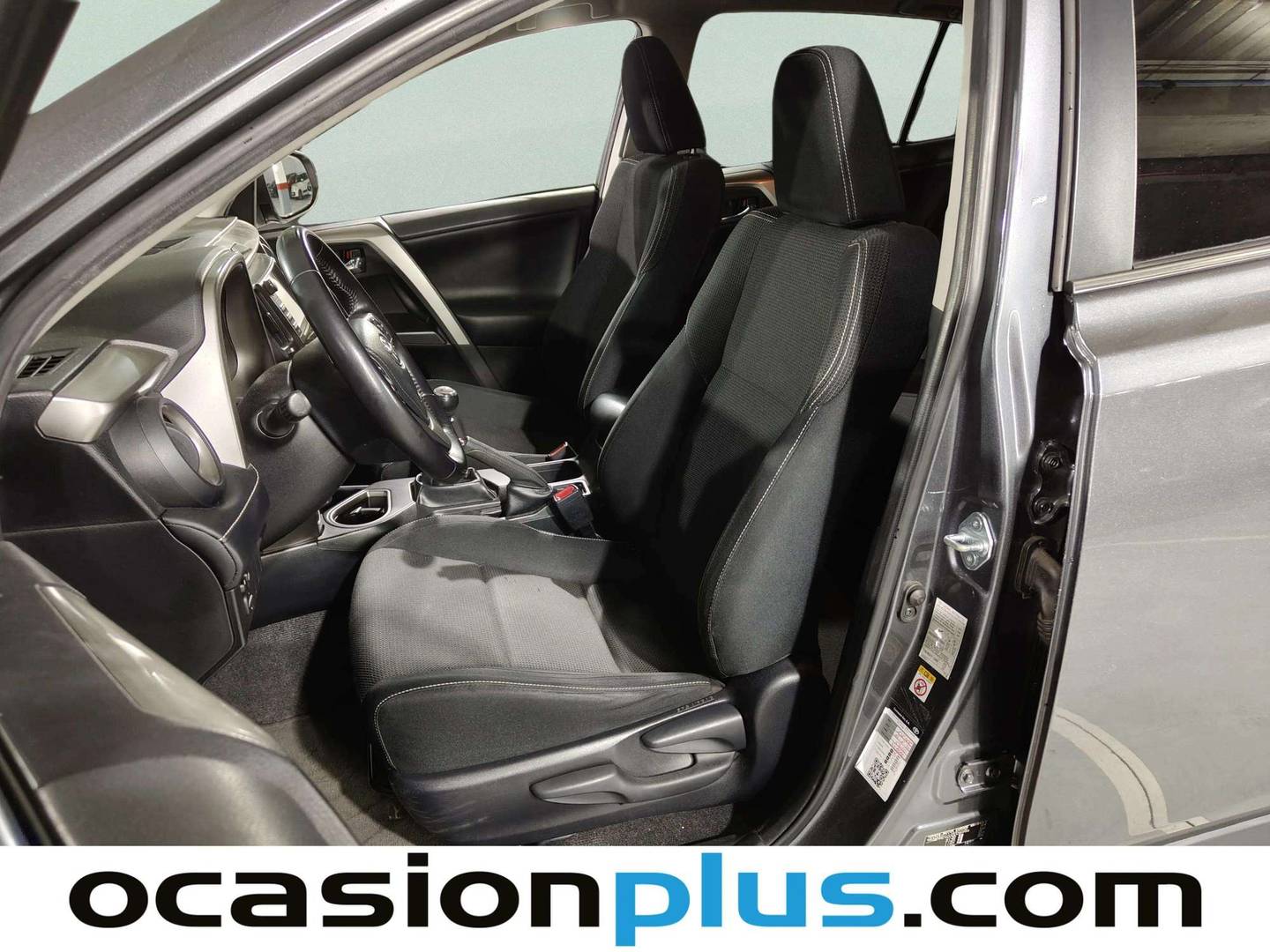 Foto asientos delanteros Toyota Rav4 Toyota Rav4 150D 2WD Advance (143 CV)