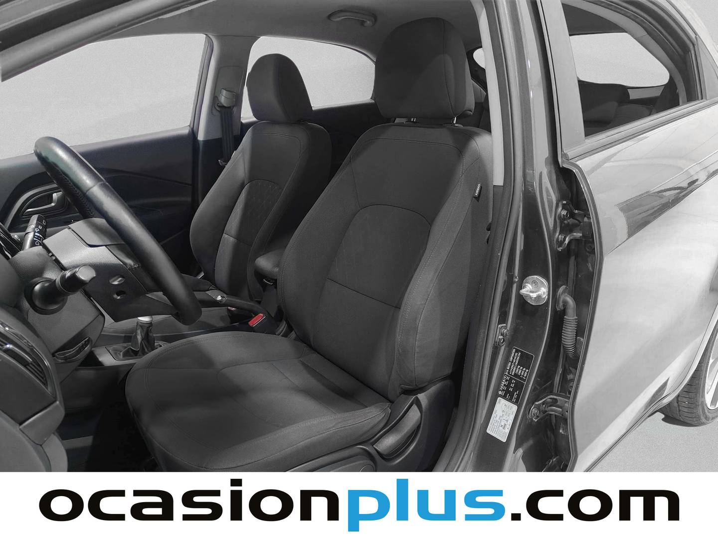 Foto asientos delanteros KIA Rio KIA Rio 1.2 CVVT x-Tech Eco-Dynamics (84 CV)