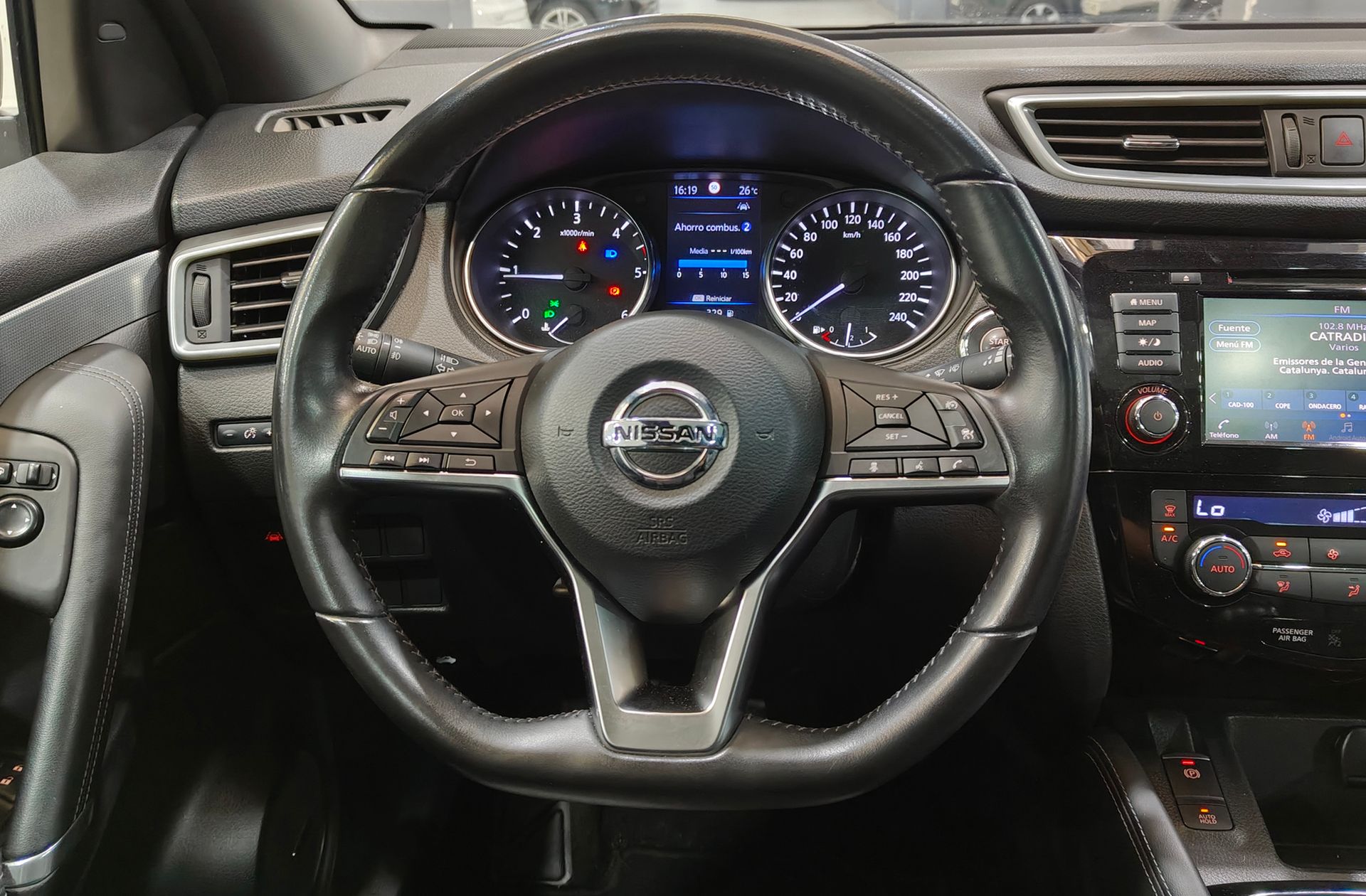 Nissan Qashqai dCi 150 Tekna+ - foto 30