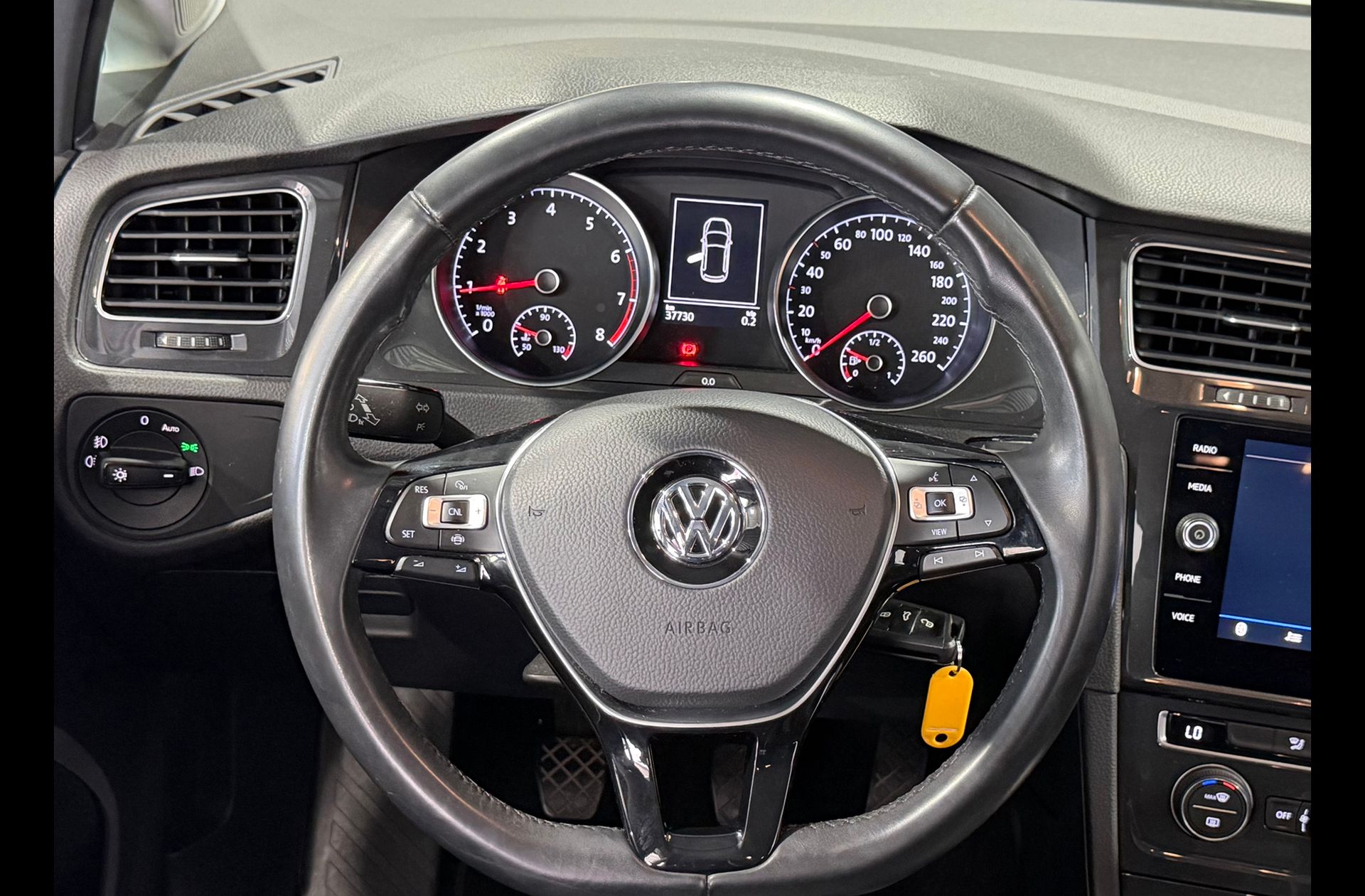 Volkswagen Golf Ready2Go 1.0 TSI - foto 19