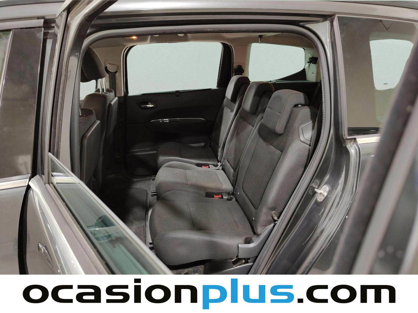Foto asientos traseros Peugeot 5008 Peugeot 5008 1.6 BlueHDi FAP Allure (120 CV) 7 Plazas