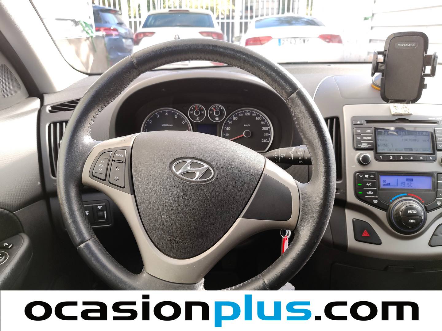 Hyundai i30 Hyundai i30 1.4 CVVT Comfort (109 CV) 2011