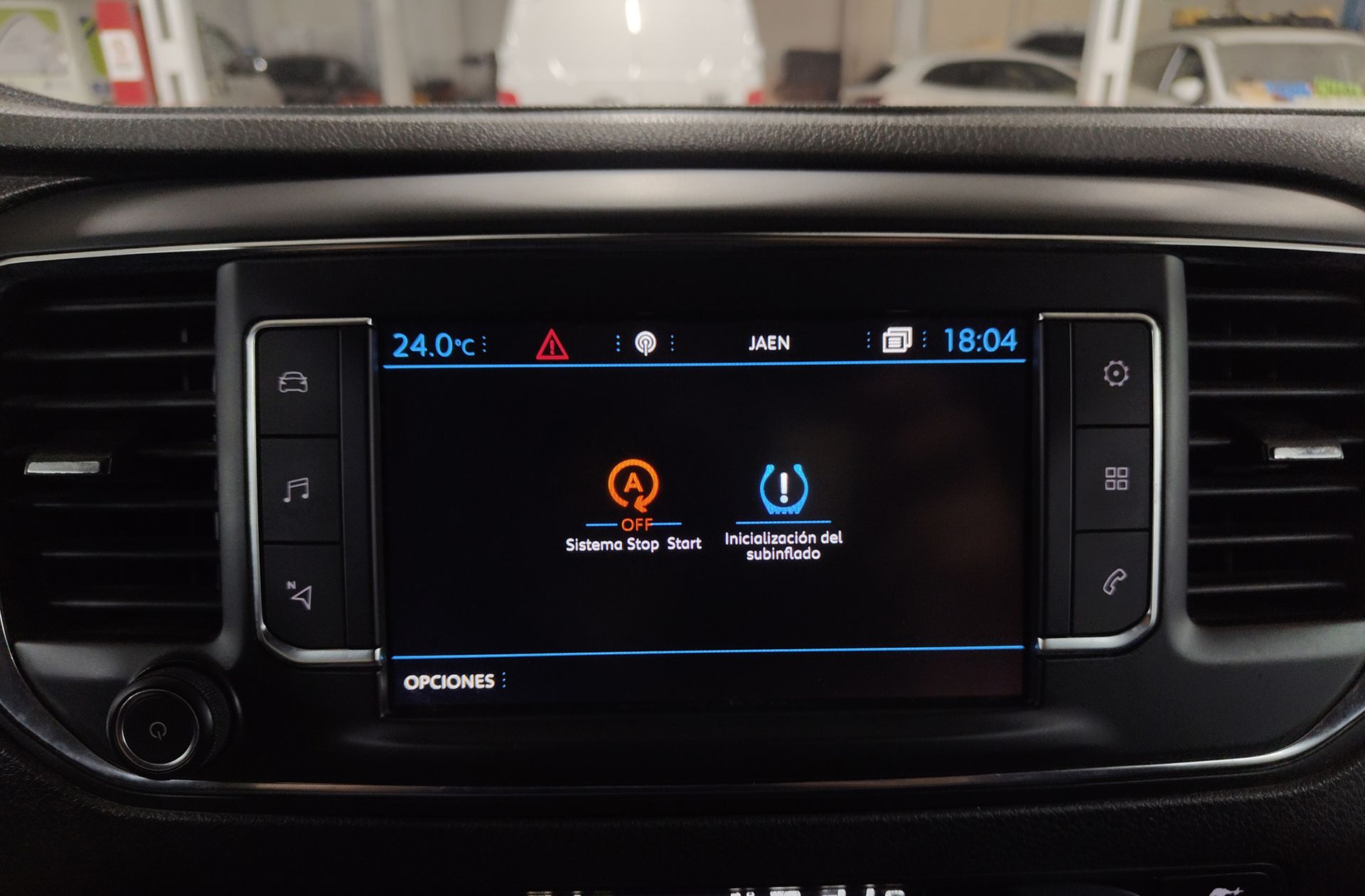 Peugeot Traveller 2.0 BlueHDi Business Standard 9 plazas - foto 30