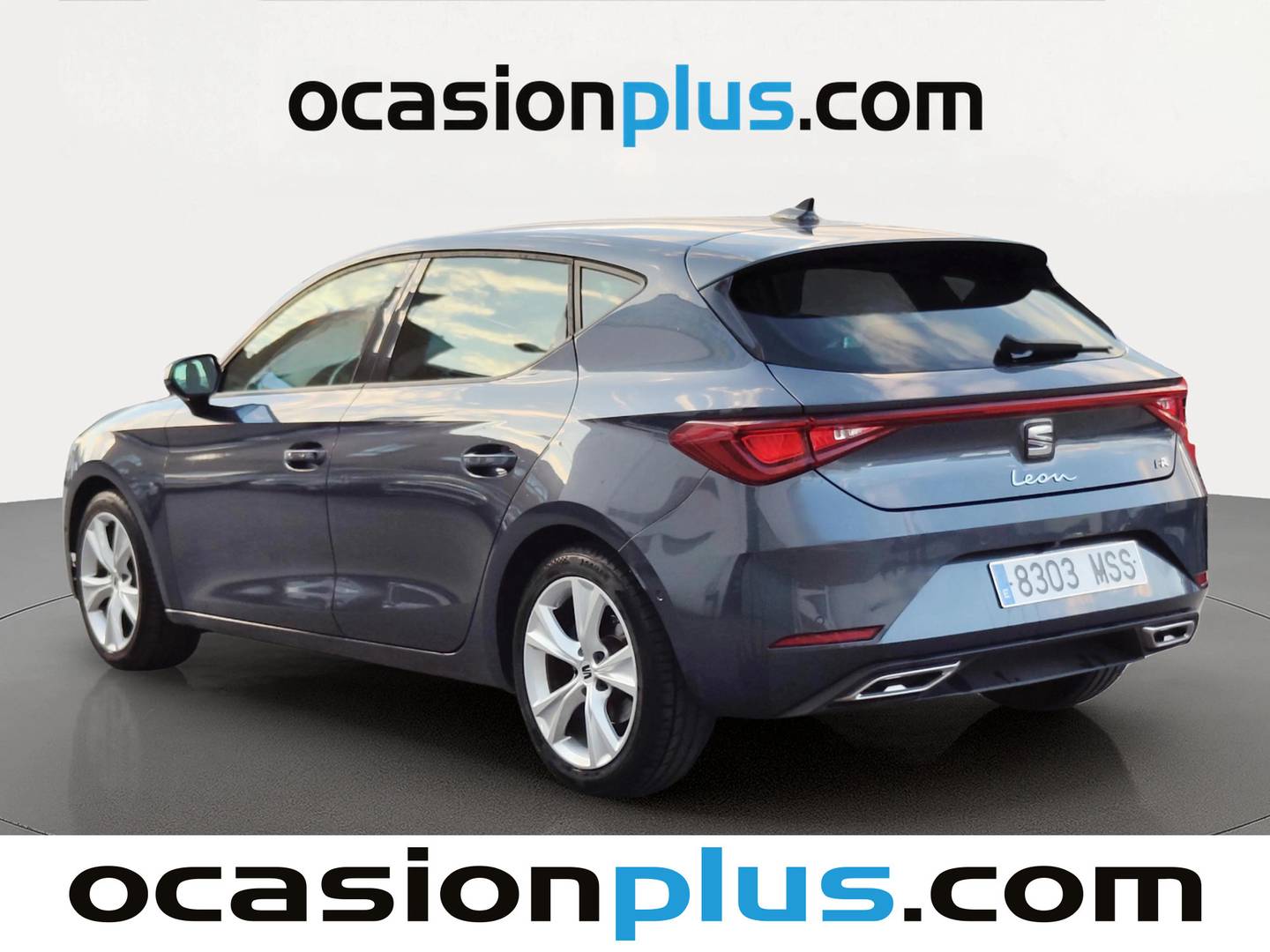 Foto trasera Seat León Seat León 1.0 eTSI S&S FR 25 Aniversario DSG (110 CV) izquierda