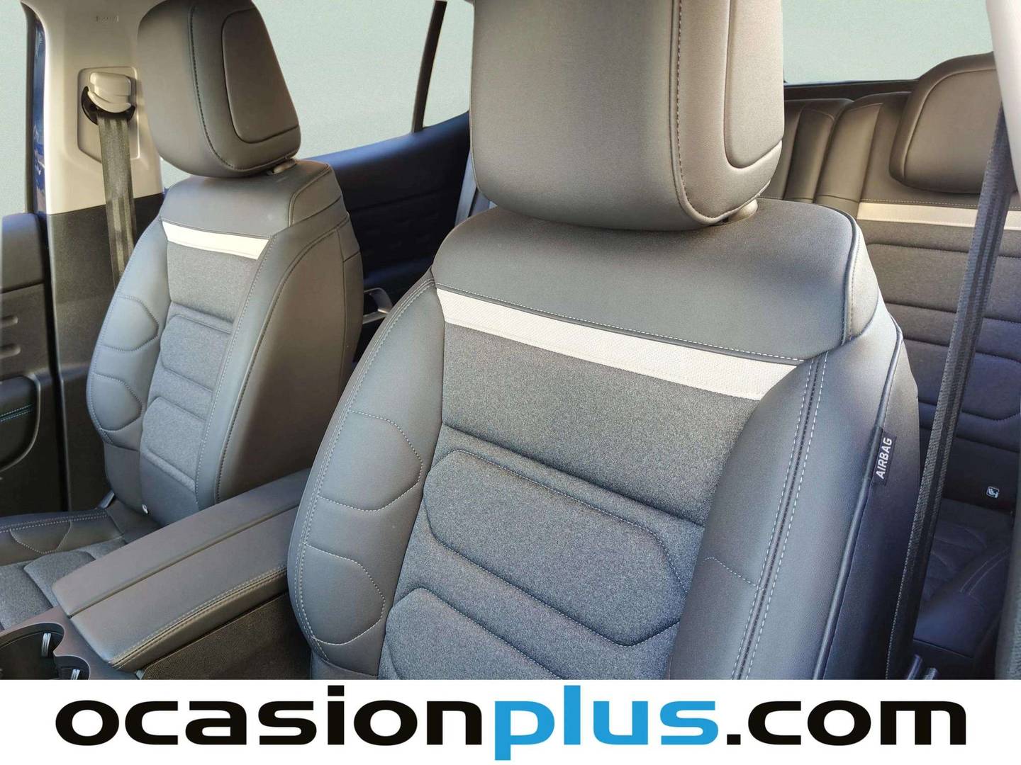 Foto Citroën C5 Aircross Citroen C5 Aircross Plug-in Hybrid 180 Plus e-EAT8 (180 CV)