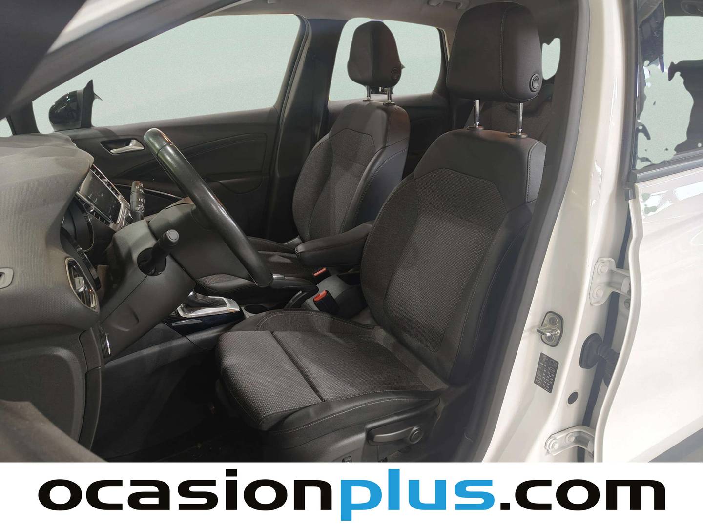 Foto Opel Crossland Opel Crossland 1.2 Business Elegance Auto (130 CV)