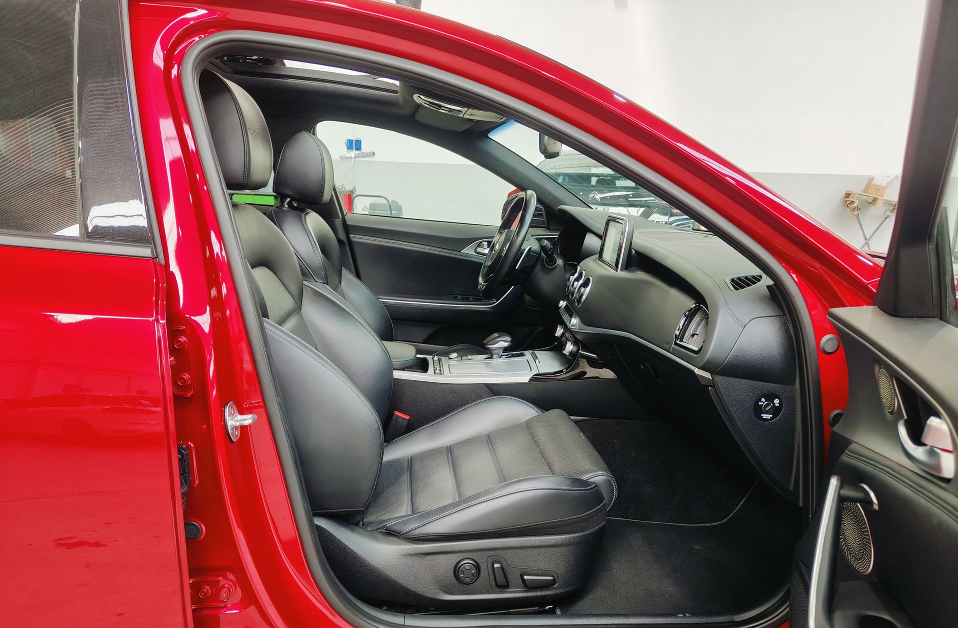 Kia Stinger 2.2 CRDi GT Line 4x2 - foto 26