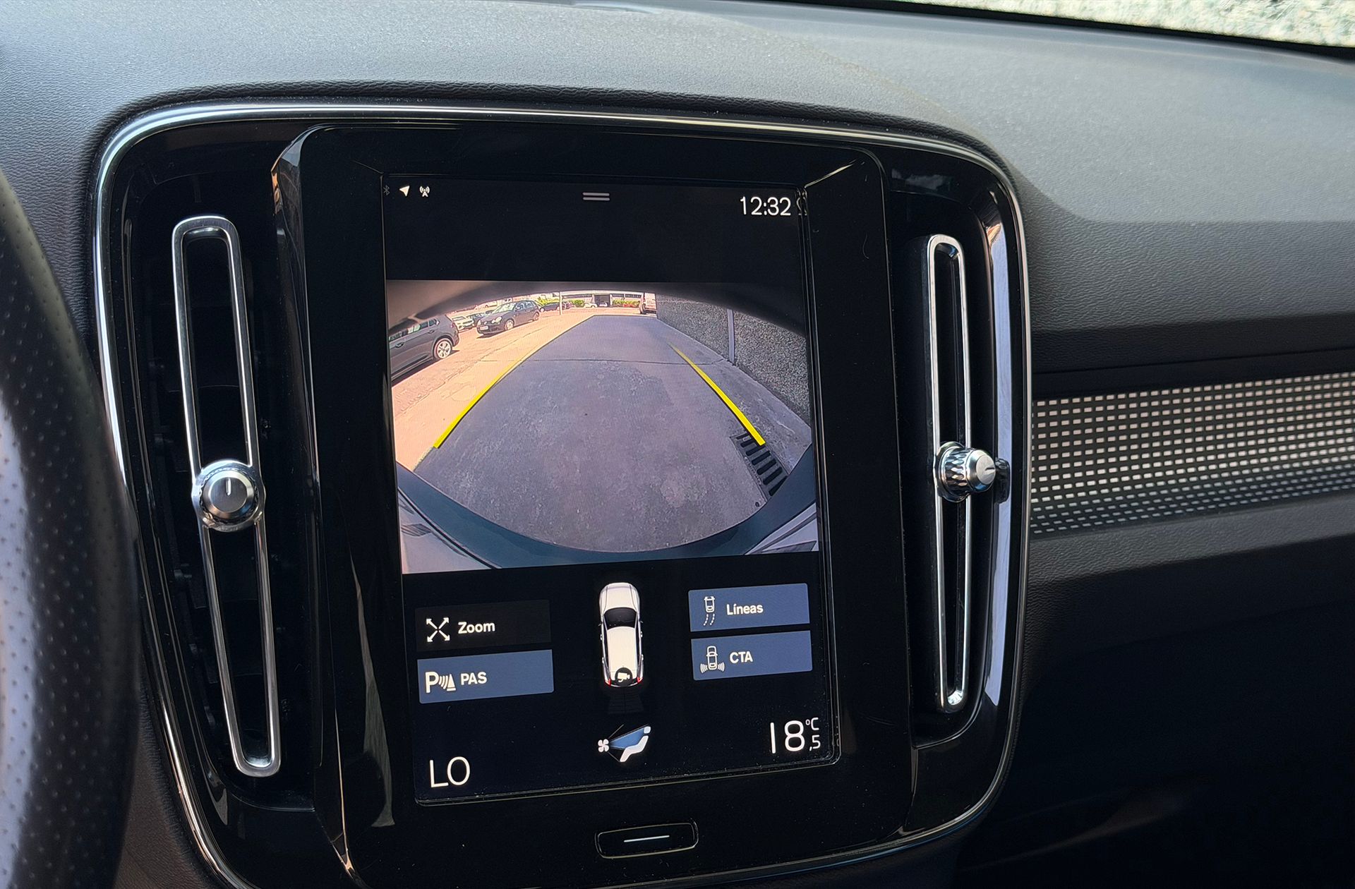 Volvo XC40 T3 R-Design - foto 9