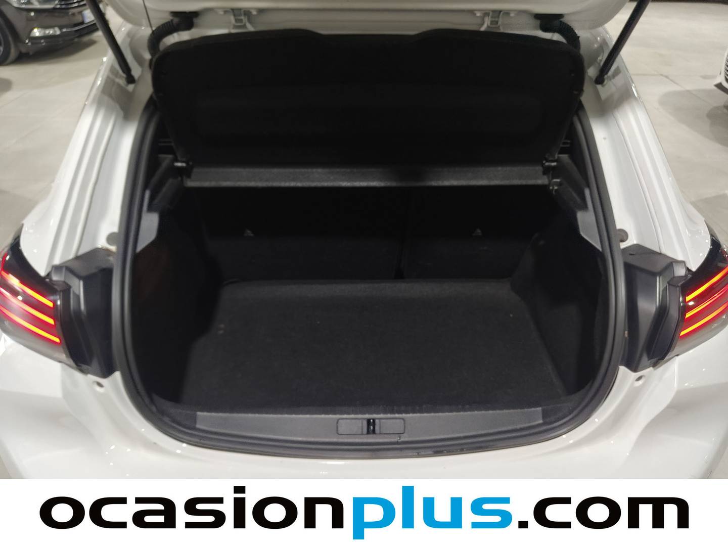 Foto Peugeot 208 Peugeot 208 PureTech 100 Allure (100 CV)