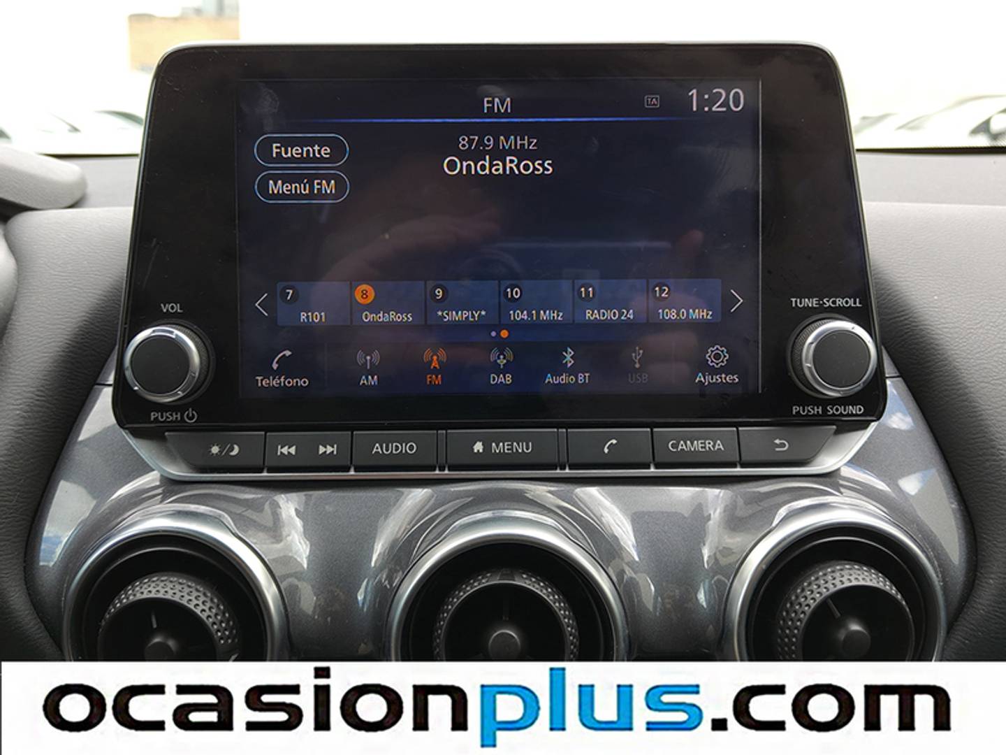 Foto Nissan JUKE Nissan Juke DIG-T N-Connecta 4x2 (114 CV)