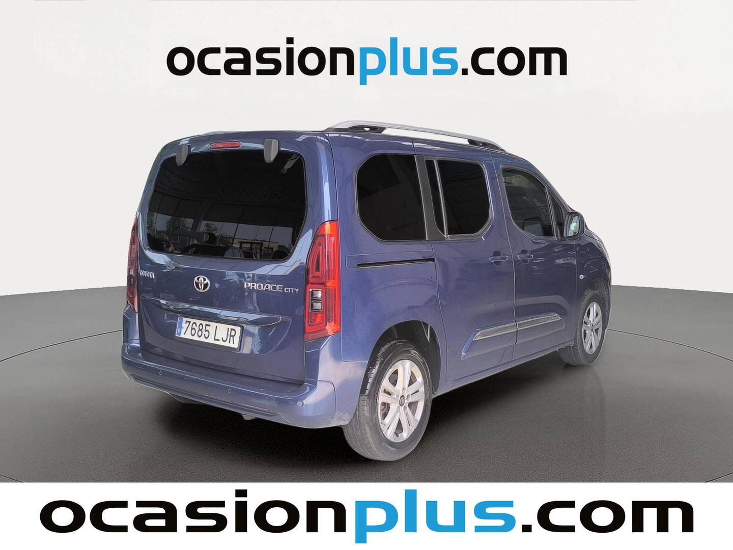 Foto trasera Toyota Proace City Verso Toyota Proace City Verso 1.5D Family Active L1 Auto (131 CV) derecha