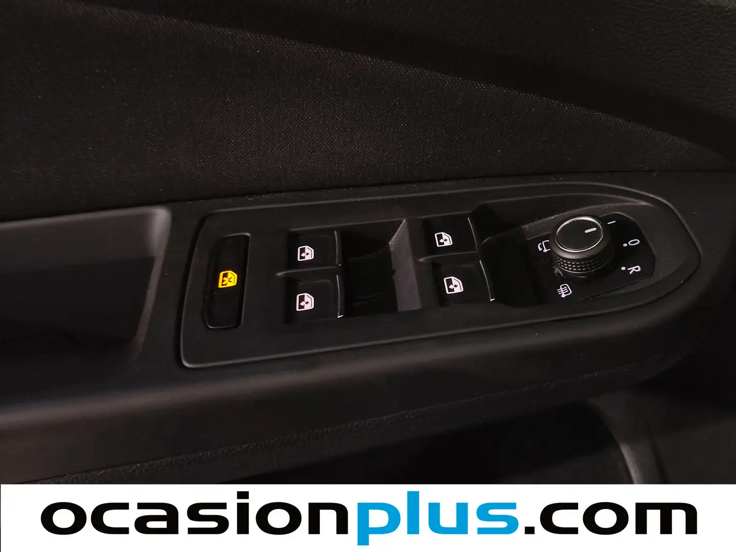 Foto Volkswagen Golf Volkswagen Golf Life 2.0 TDI (150 CV) DSG