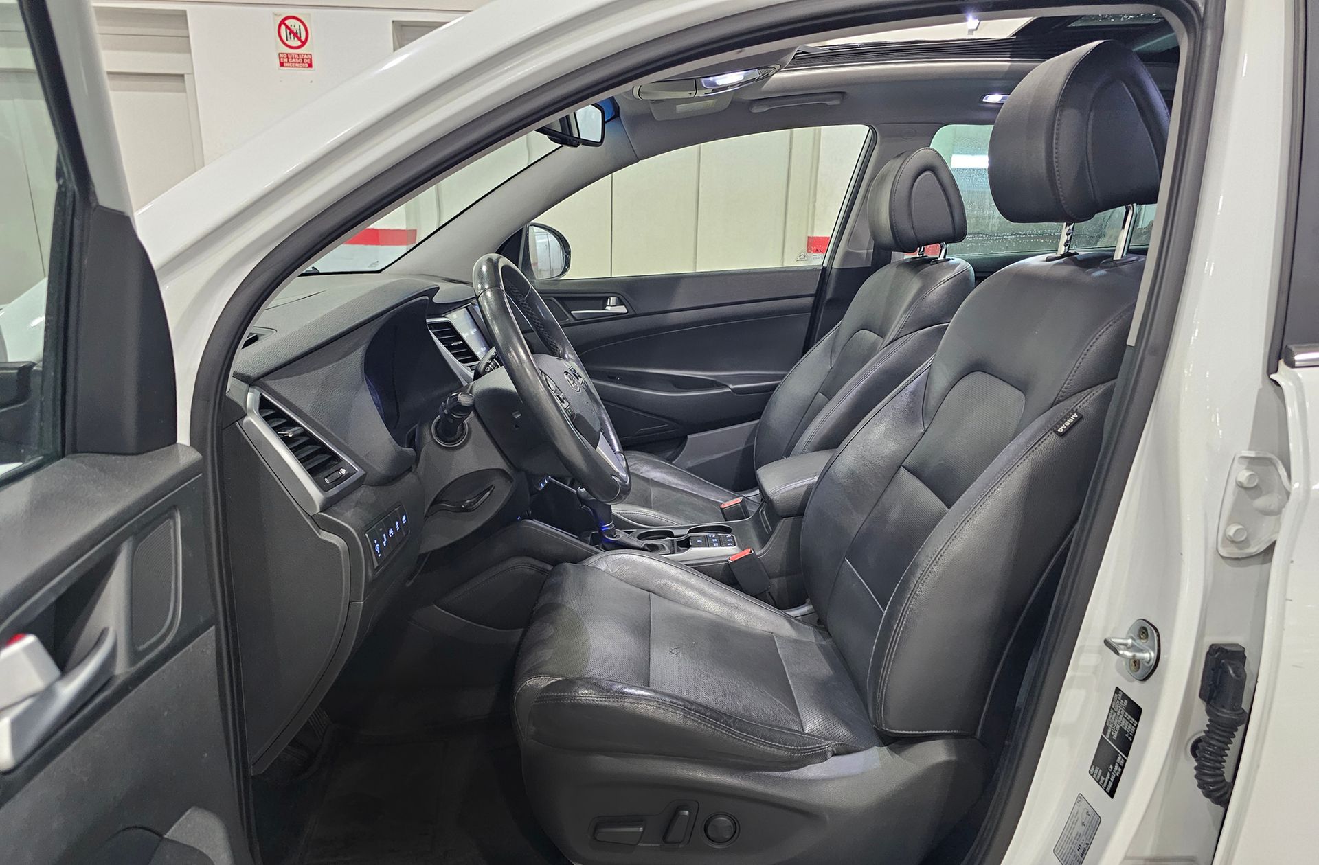 Hyundai Tucson 1.7 CRDi BlueDrive Style DCT 4x2 - foto 14