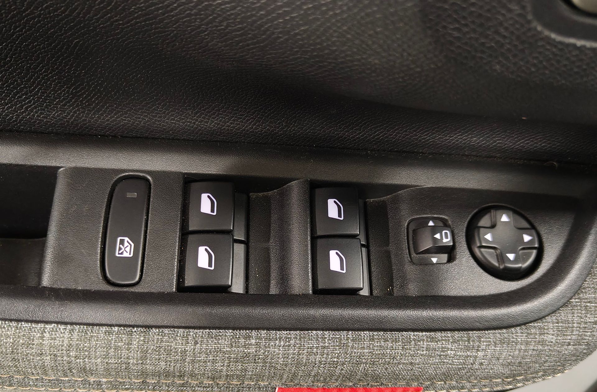Citroën C3 Aircross Hybrid 145 Plus e-DCS6 - foto 31