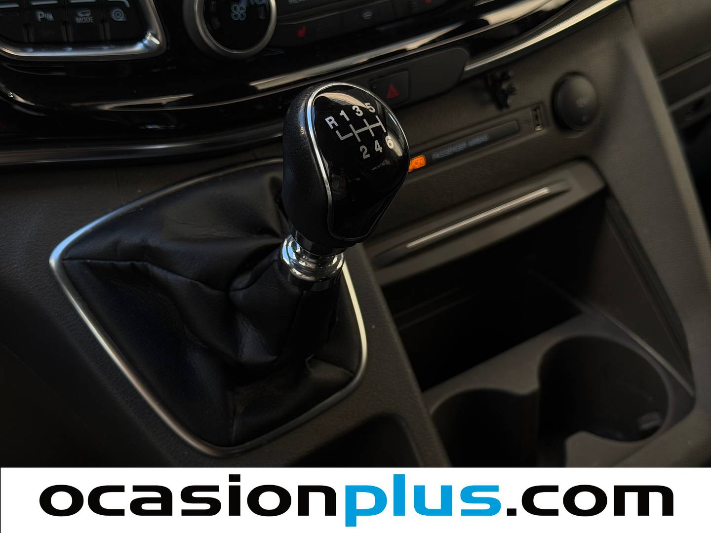 Ford Tourneo Custom Ford Tourneo Custom 2.0 Ecoblue L1 Titanium (130 CV) 8 plazas de segunda mano