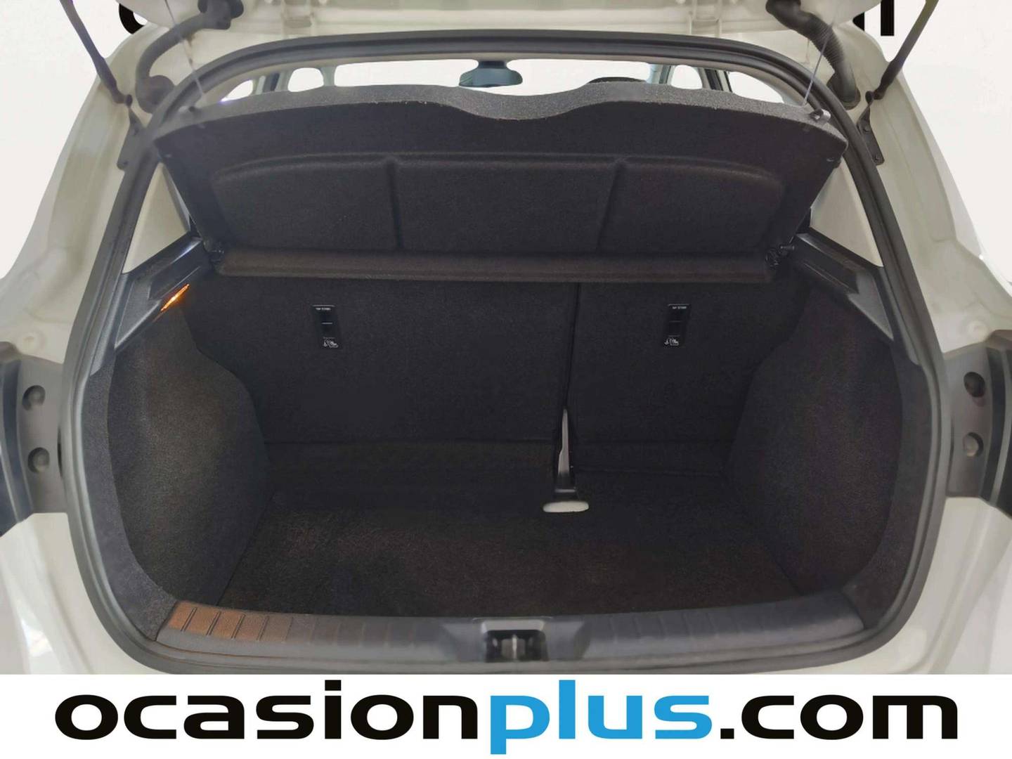 Fotos maletero Nissan PULSAR Nissan Pulsar 1.5 dCi Acenta (110 CV)