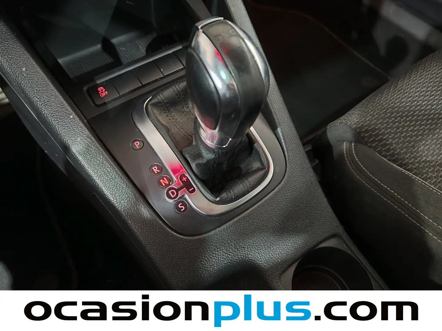 Foto Volkswagen Scirocco Volkswagen Scirocco 1.4 TSI DSG (160 CV) Pack R-Line