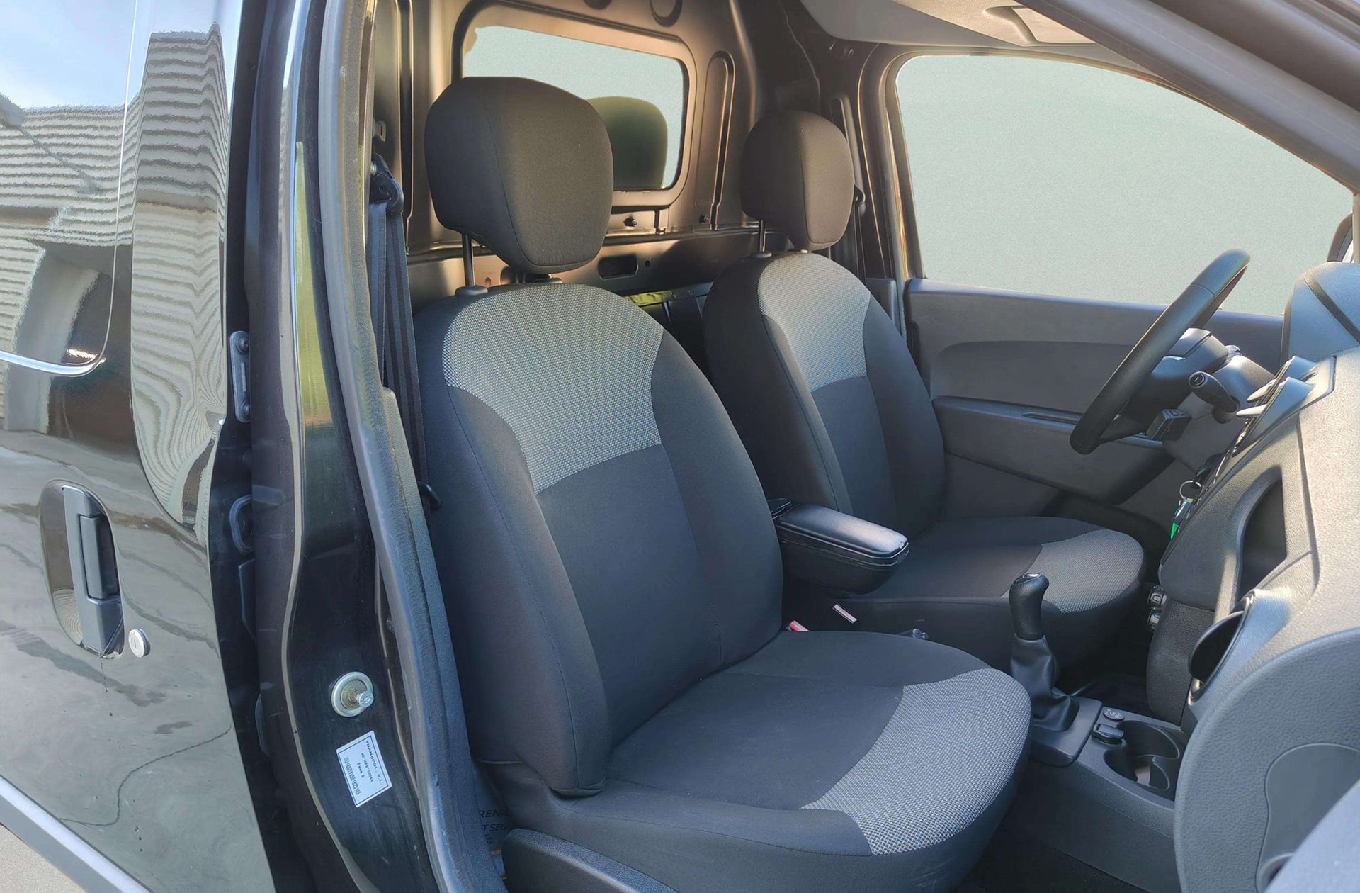 Dacia Dokker 1.6 GLP Essential - foto 13