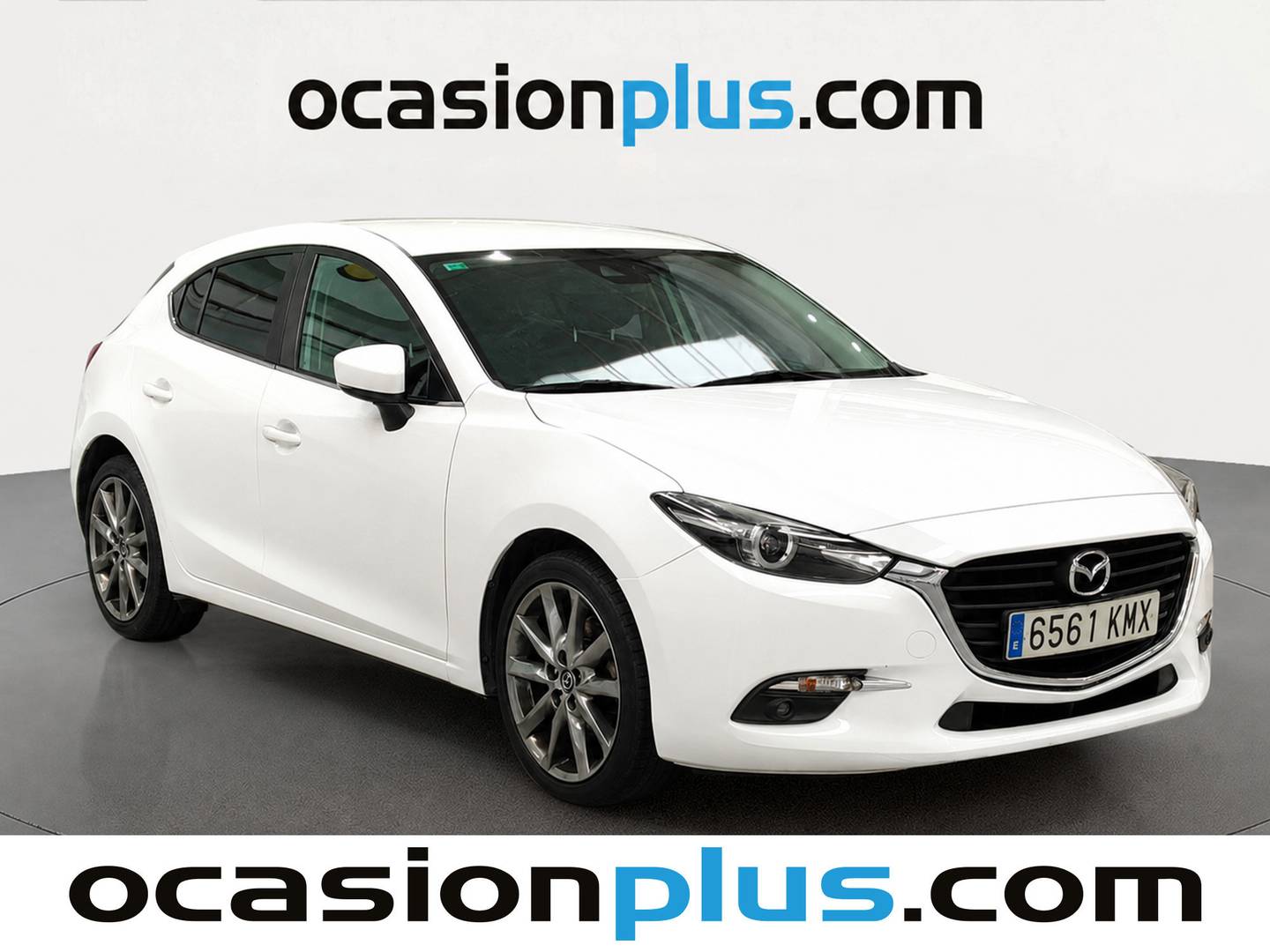 Foto delantera Mazda Mazda3 Mazda Mazda 3 1.5 DE Black Tech Edition MT (105 CV) derecha
