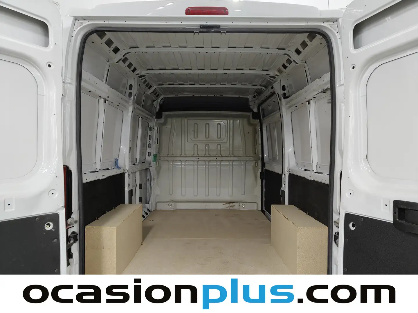 Foto Peugeot Boxer Peugeot Boxer 335 L2 H2 BHDI  (140CV) S&S 6 V. M
