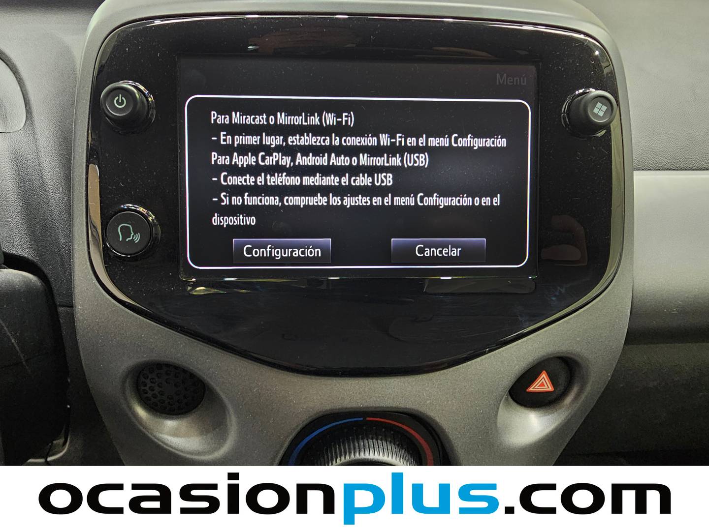 Equipamiento del Toyota Aygo Toyota Aygo 1.0 70 x-play (72 CV)