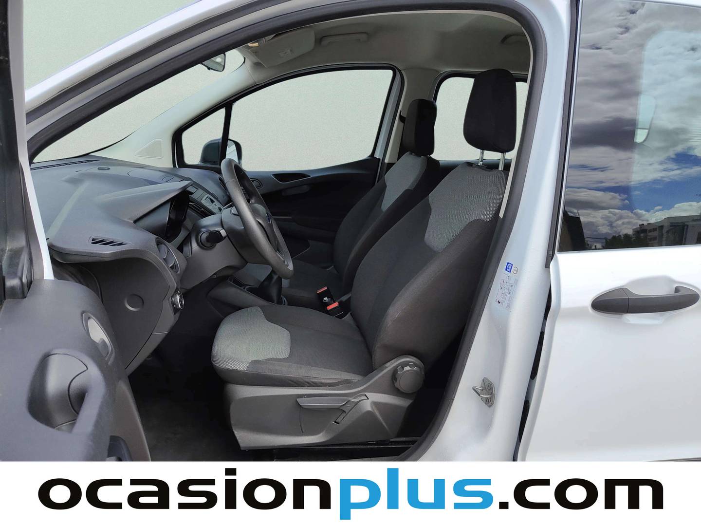 Foto asientos delanteros Ford Tourneo Courier Ford Tourneo Courier 1.0 EcoBoost Ambiente (100 CV)