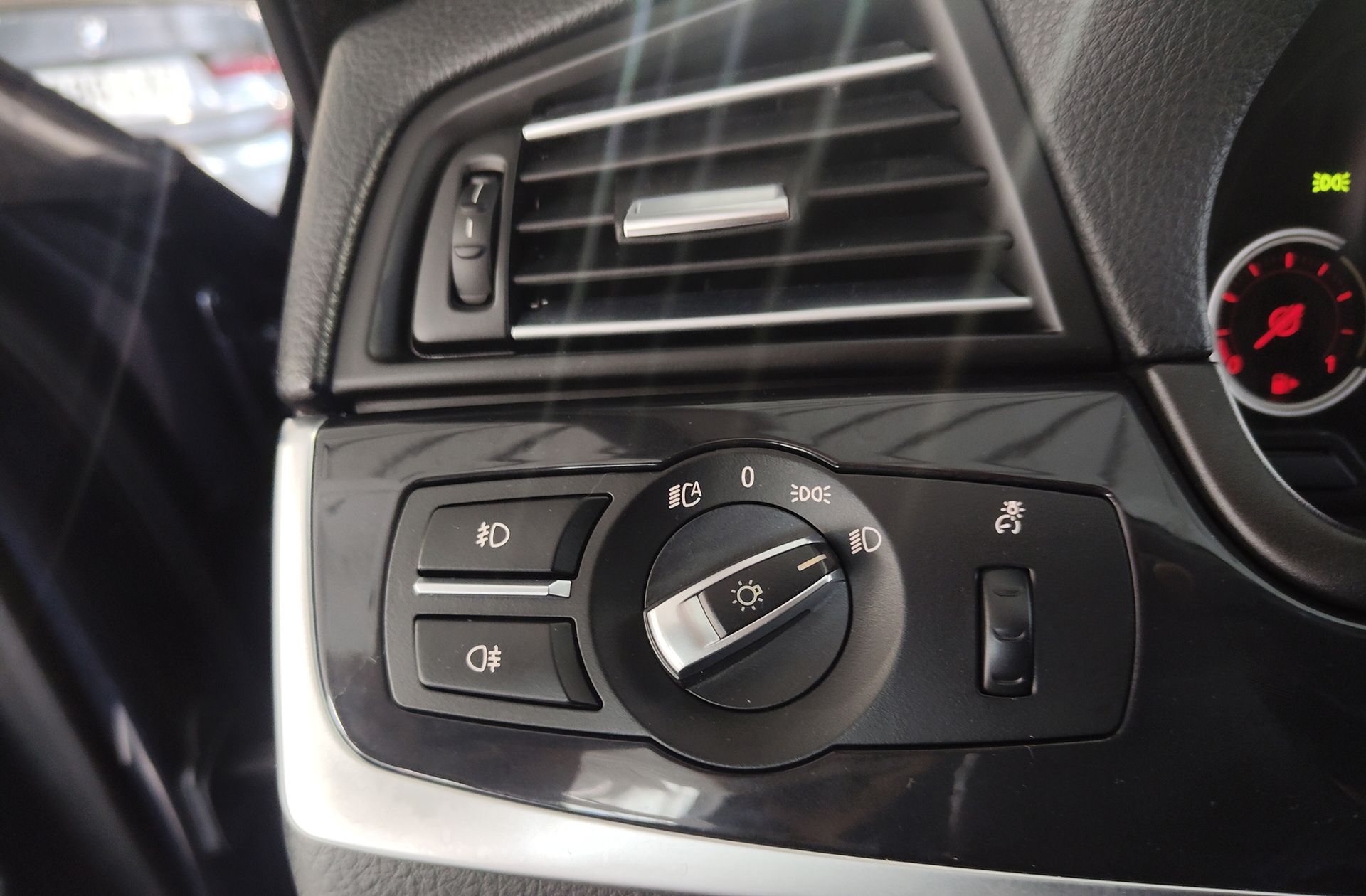 BMW Serie 5 520d Touring - foto 24