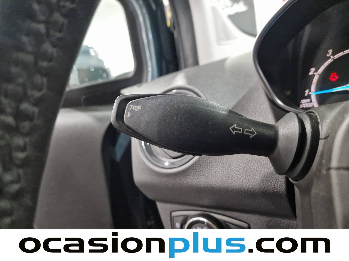 Ford Tourneo Courier Ford Tourneo Courier 1.0 EcoBoost Titanium (100 CV) de segunda mano