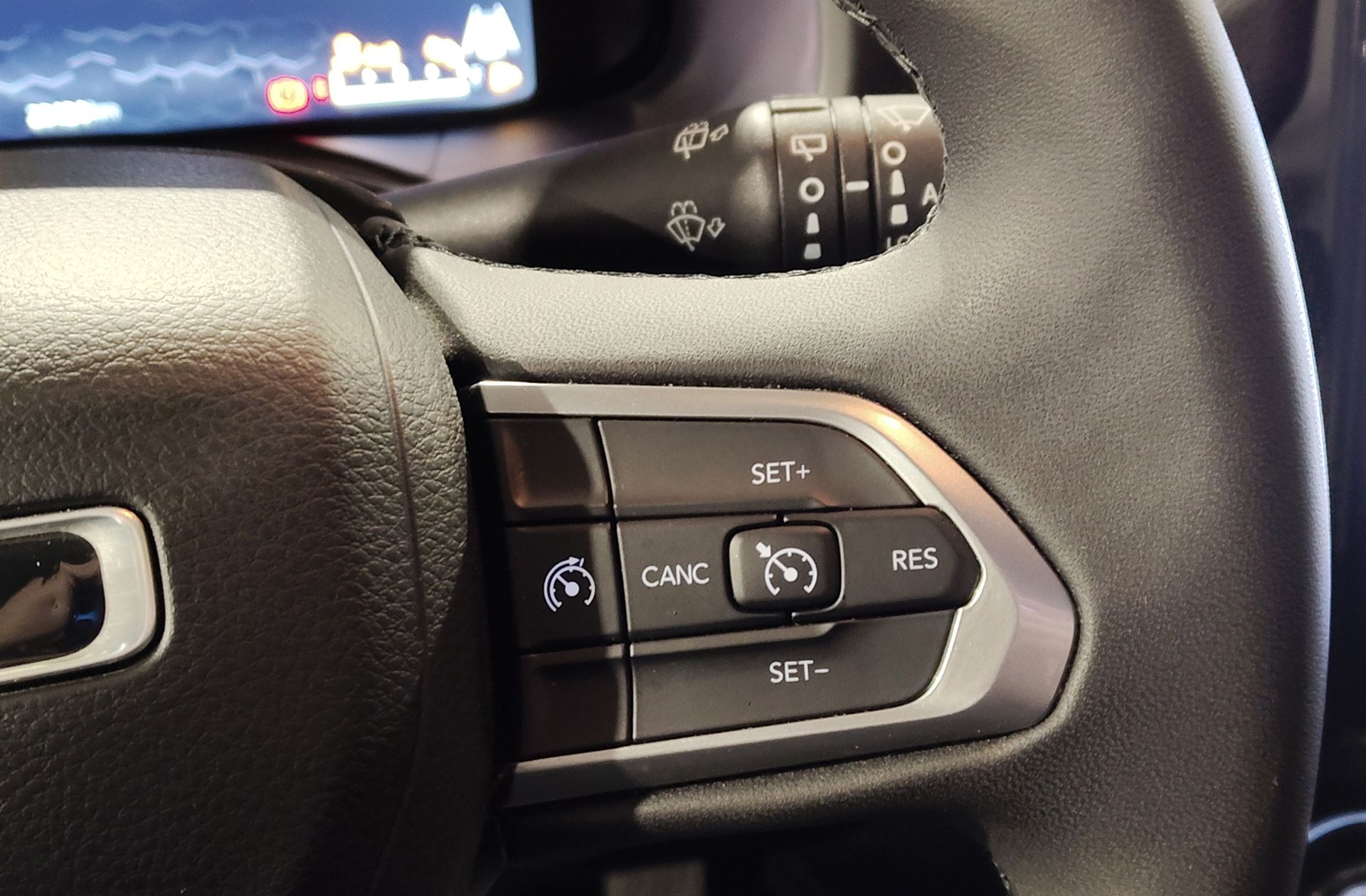 Jeep Renegade eHybrid 1.5 Altitude DCT - foto 28