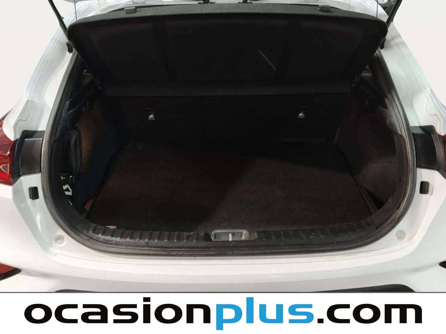 Fotos maletero KIA XCeed Kia XCeed 1.0 T-GDi Drive (120 CV)