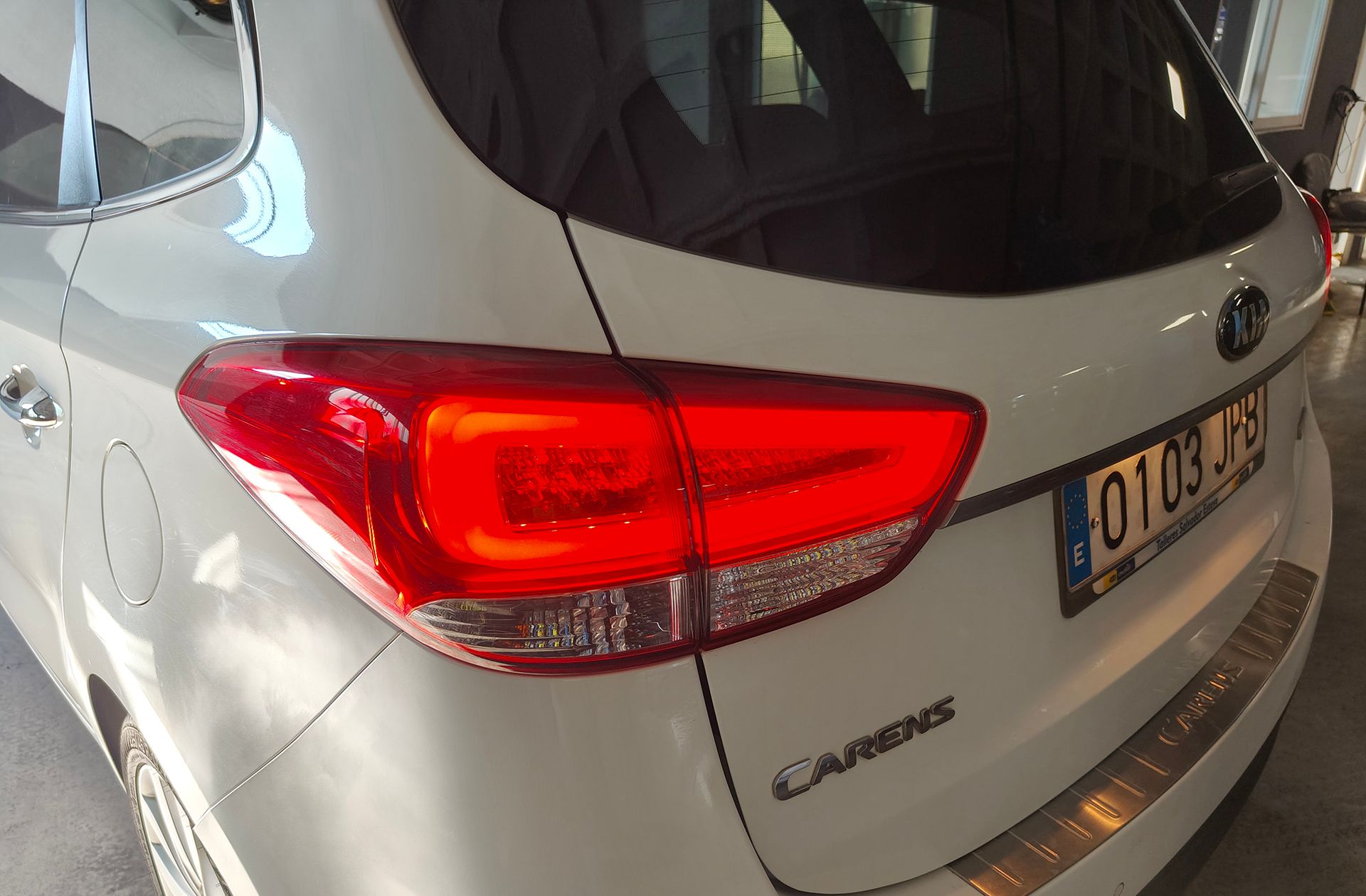 Kia Carens 1.7 CRDi VGT Uefa Euro2016 Eco-Dynamics 7 plazas - foto 18