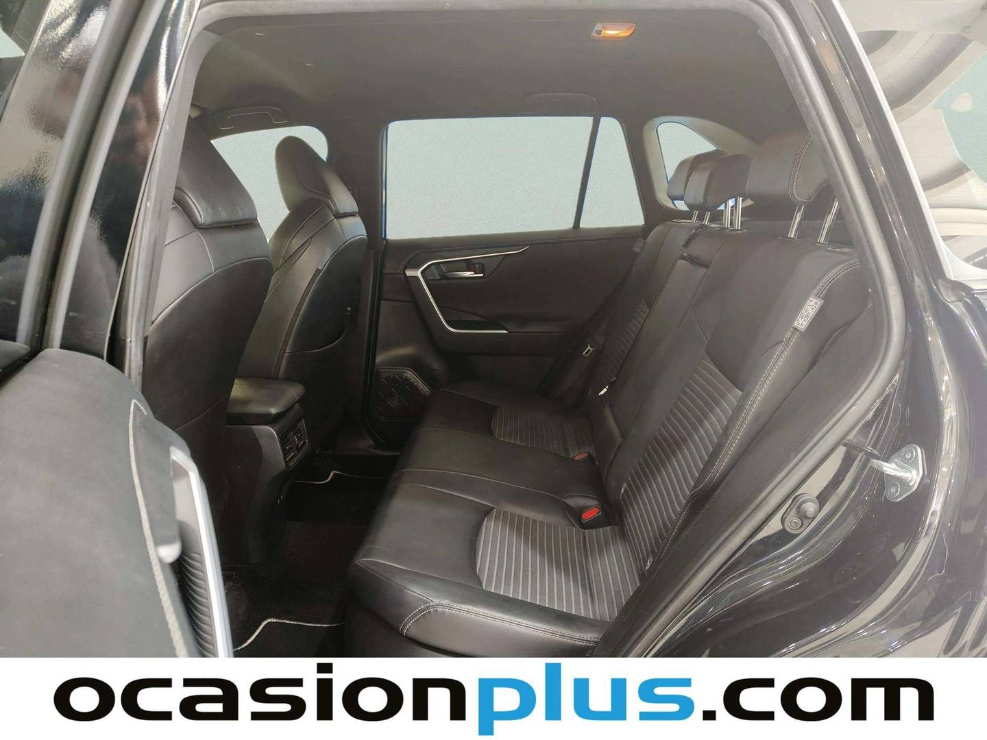 Foto asientos traseros Toyota Rav4 Toyota Rav4 2.5l hybrid Black Edition 4WD (222 CV)