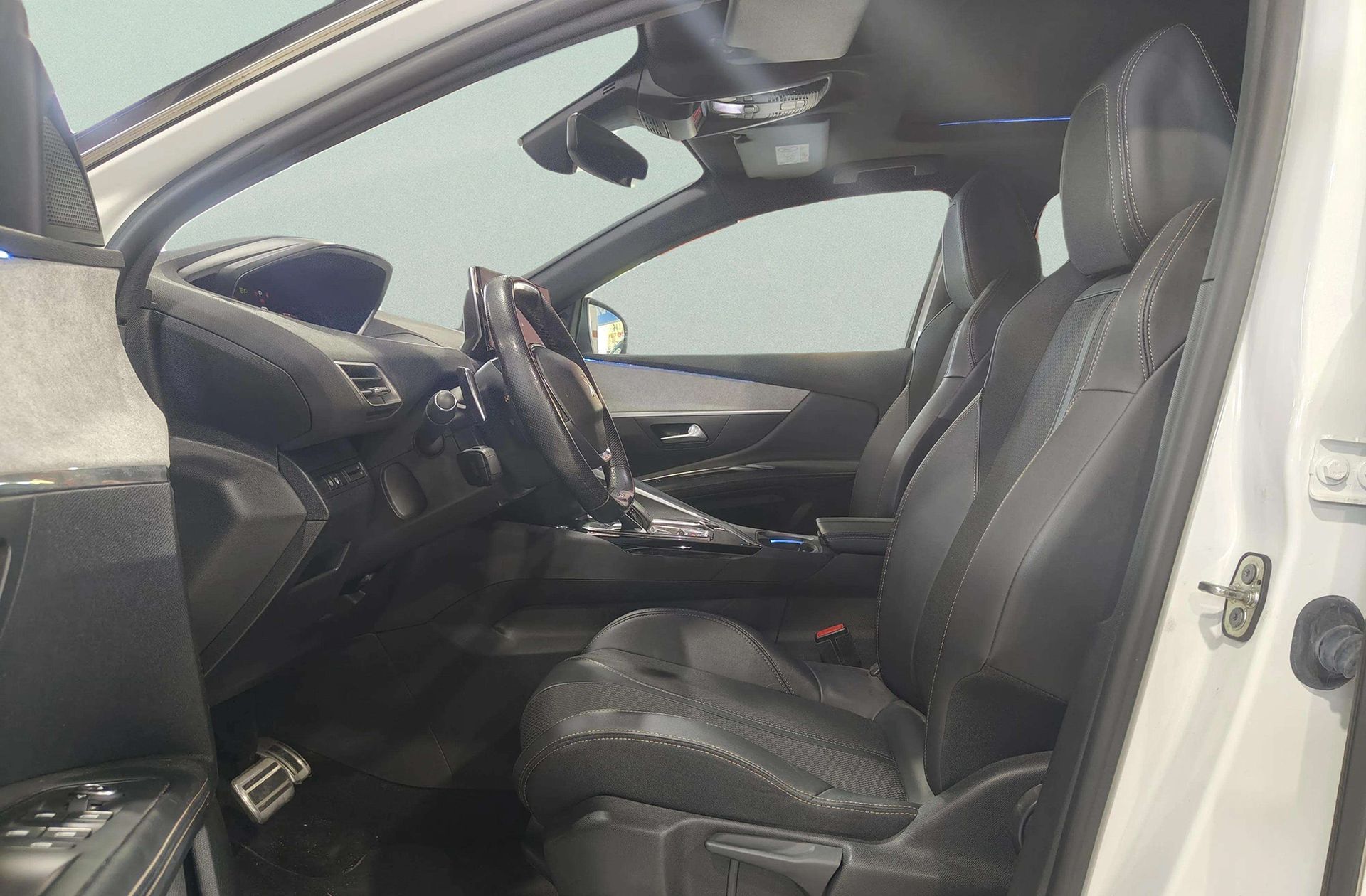 Peugeot 3008 1.5 BlueHDi GT EAT8 - foto 14