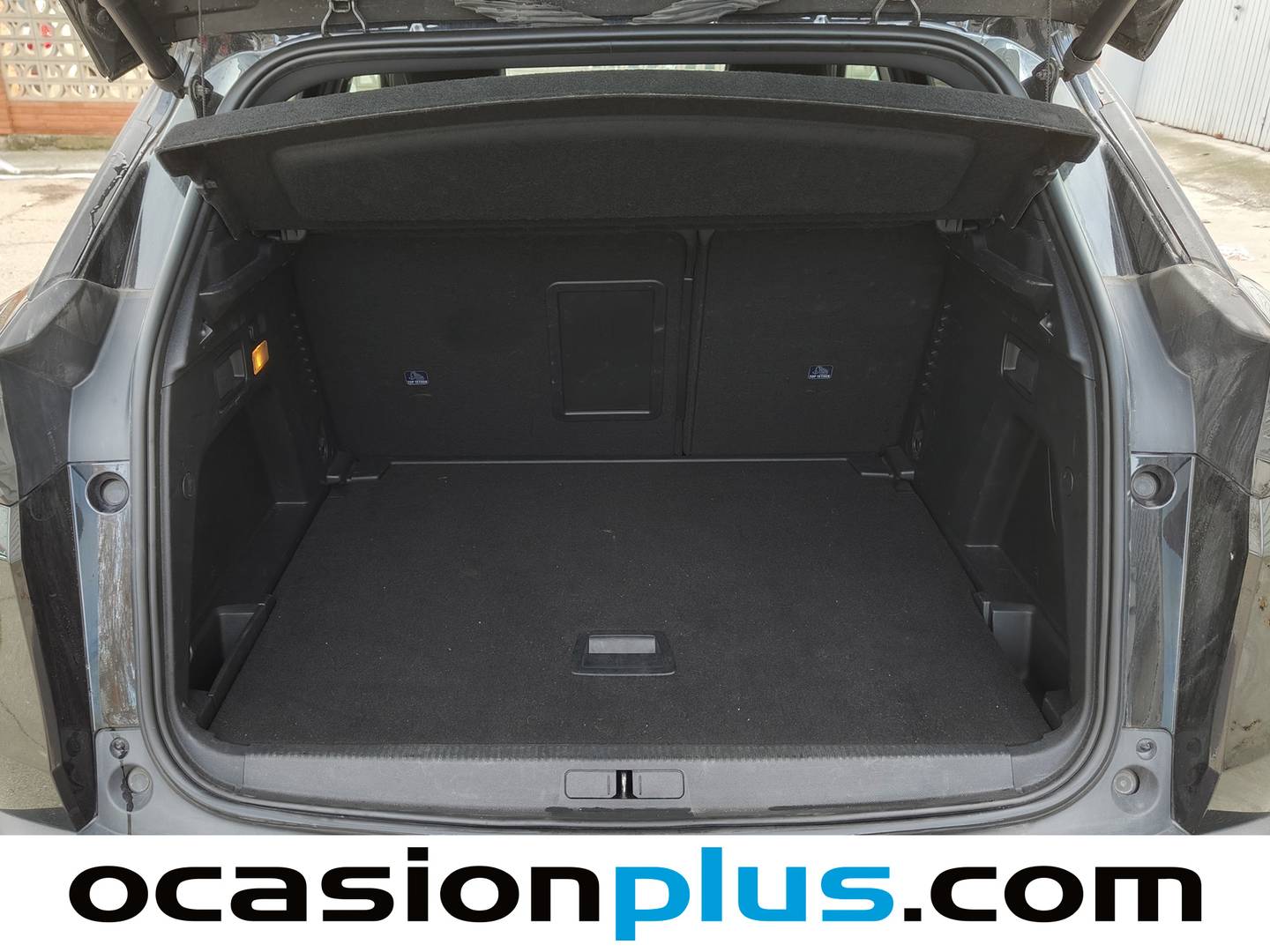 Foto Peugeot 3008 Peugeot 3008 PureTech 130 S&S GT EAT8 (130 CV)