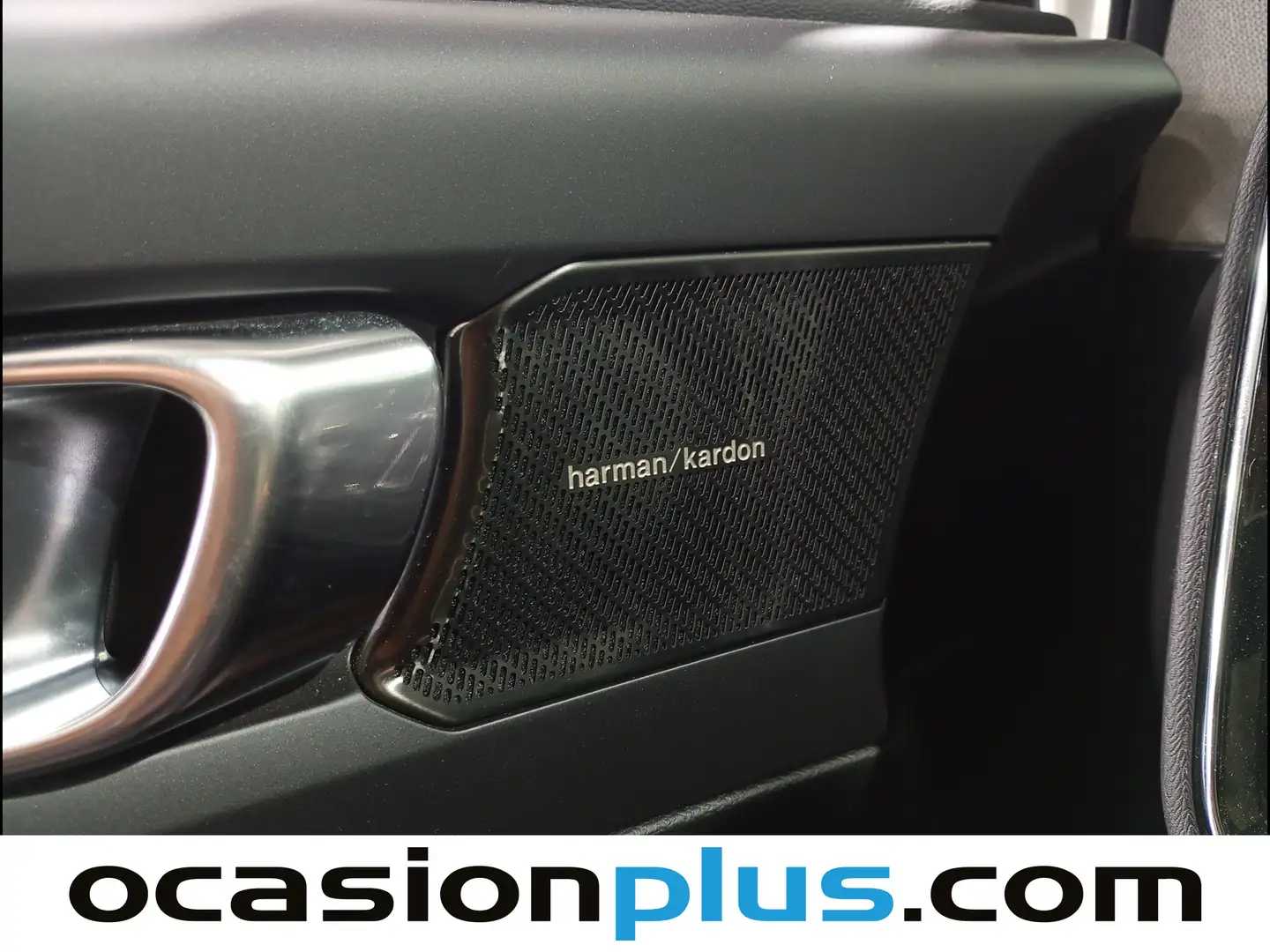 Foto Volvo XC40 Volvo XC40 T3 Momentum (156 CV)