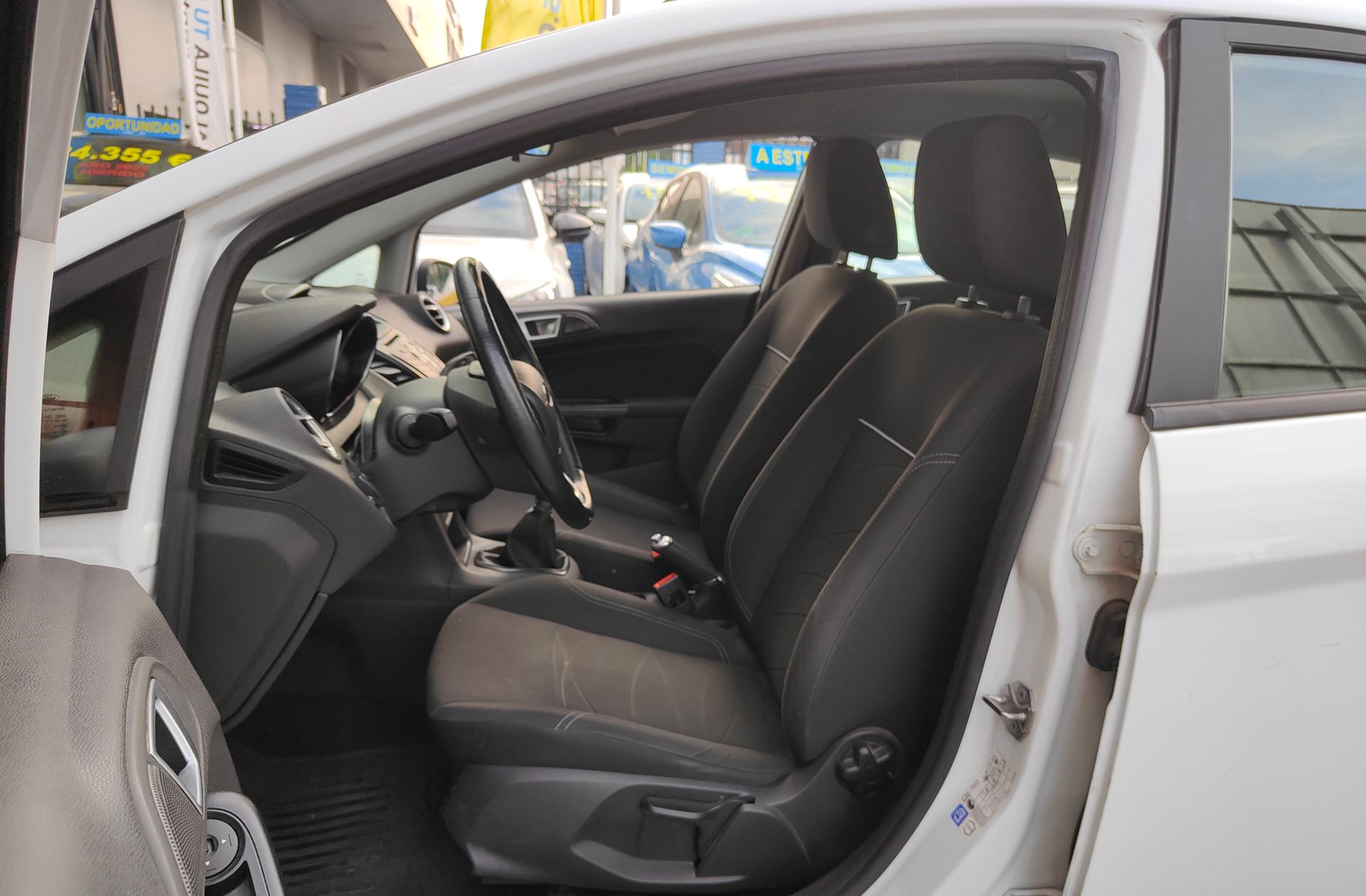 Ford Fiesta 1.5 TDCi Trend - foto 8