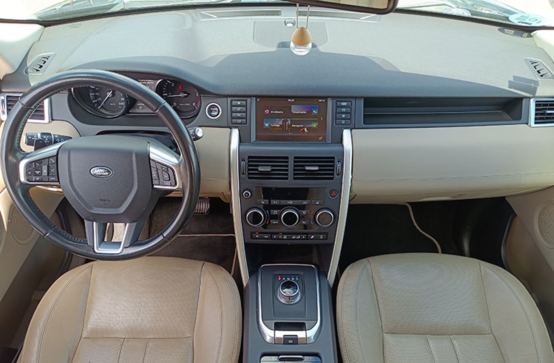 Land Rover Discovery Sport 2.0L TD4 HSE 4x4 - foto 6