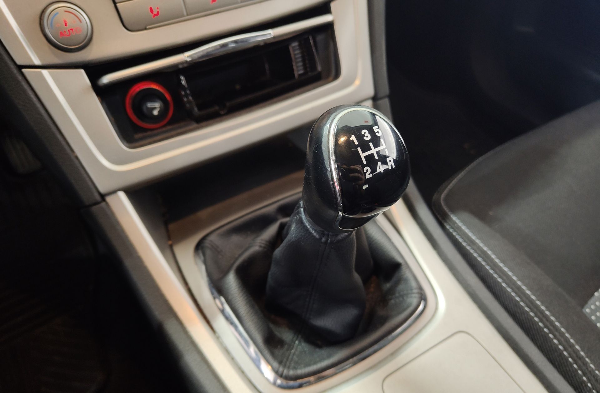 Ford Mondeo 1.8 TDCi Econetic - foto 5